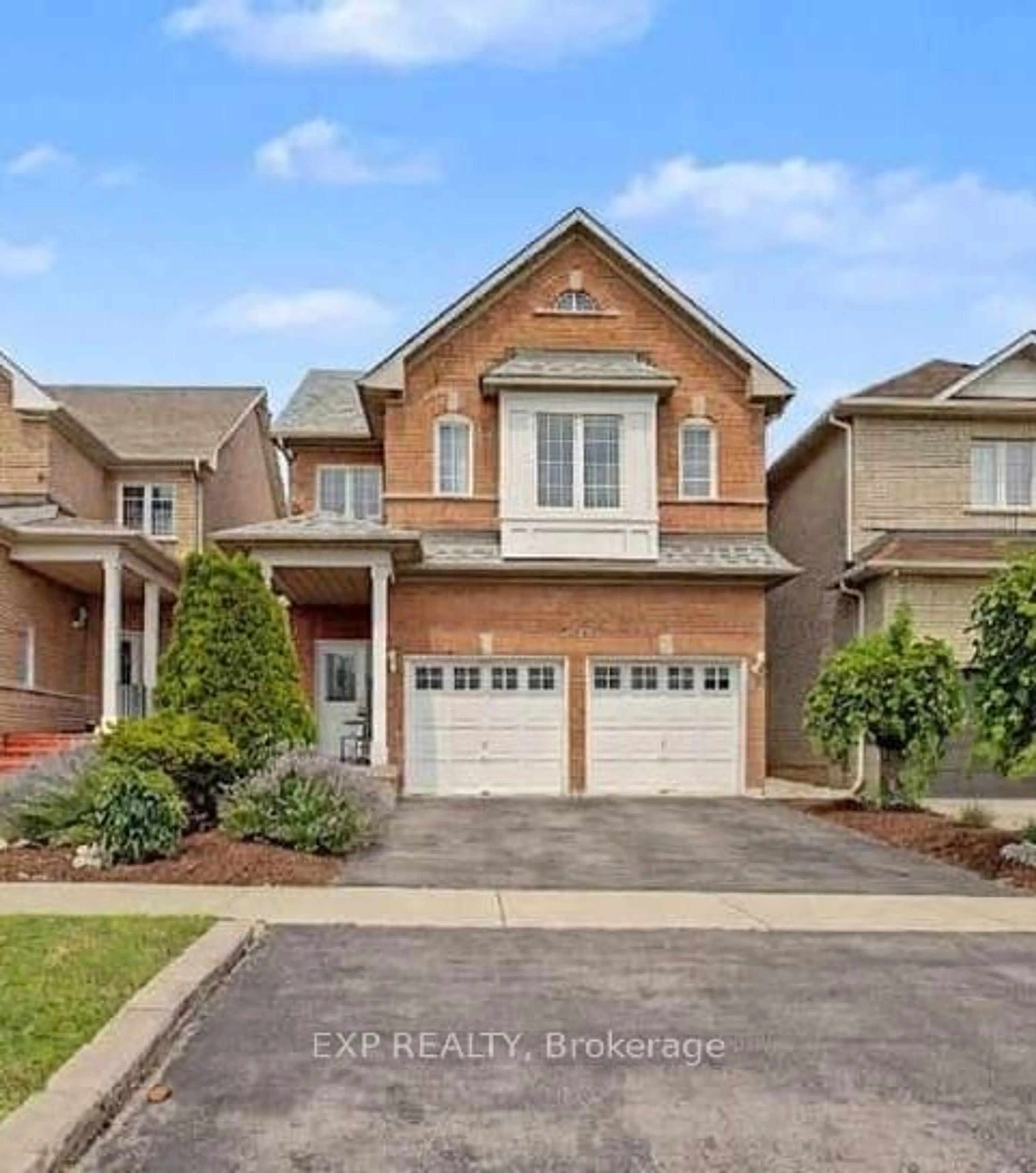 Home with brick exterior material, street for 7269 Lantern Fly Hllw, Mississauga Ontario L5W 1K2