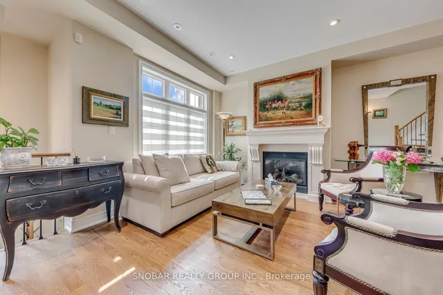 208 La Rose Ave #9, Toronto 4