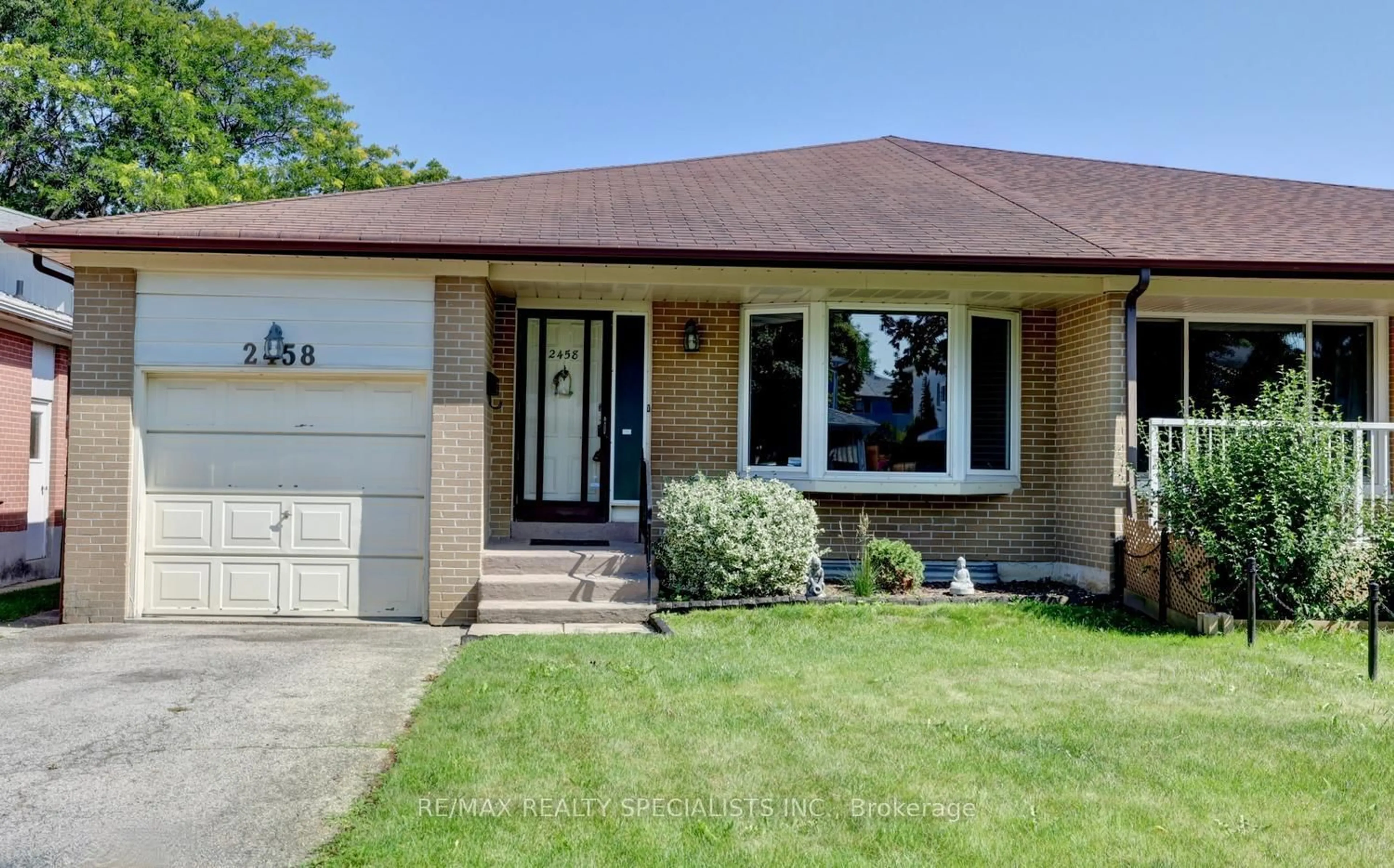 Home with brick exterior material, street for 2458 Barcella Cres, Mississauga Ontario L5K 1E2