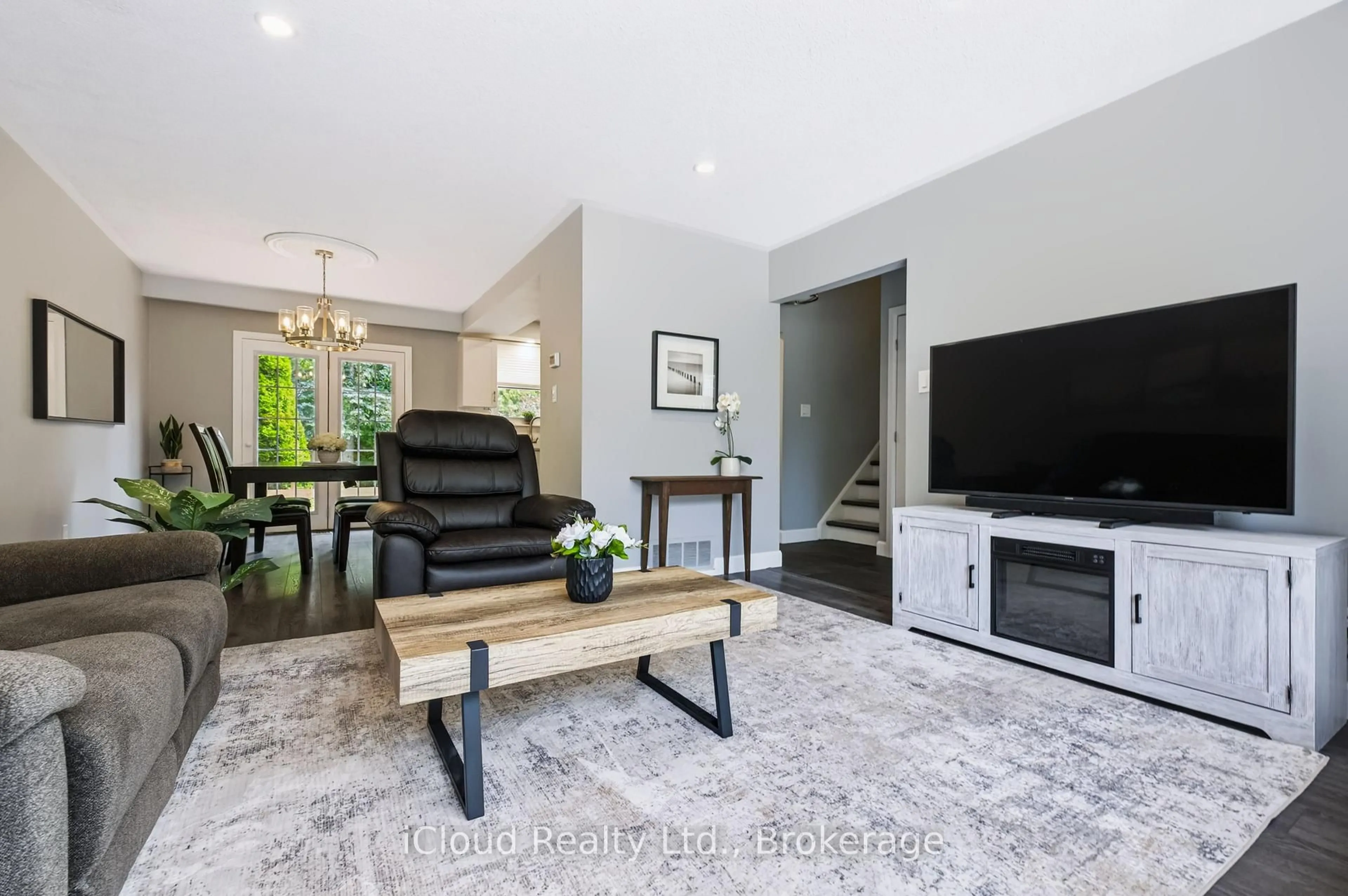 Living room with furniture, unknown for 93 Church St, Orangeville Ontario L9W 1P3