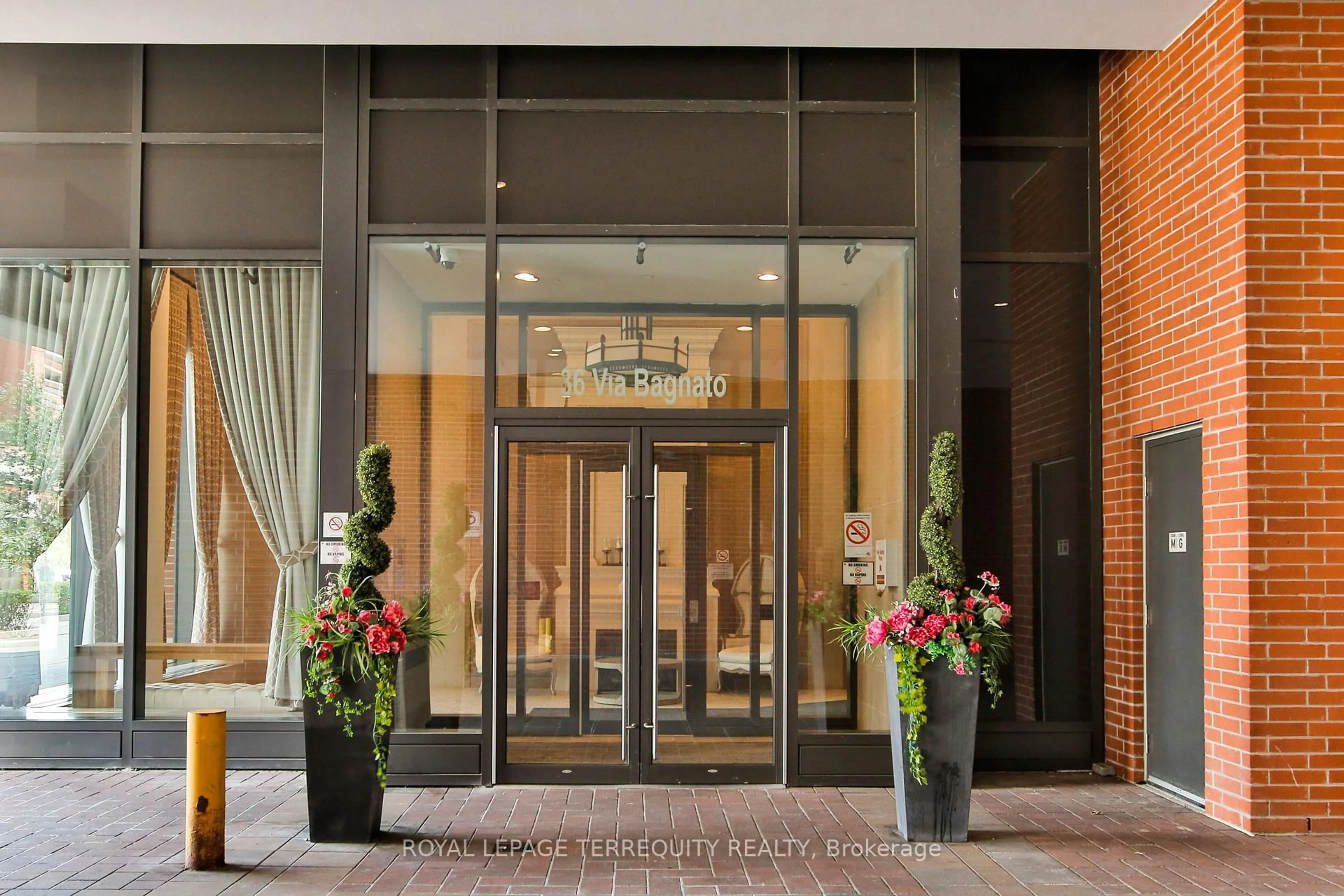 Unknown for 36 Via Bagnato Blvd #831, Toronto Ontario M6N 0B7