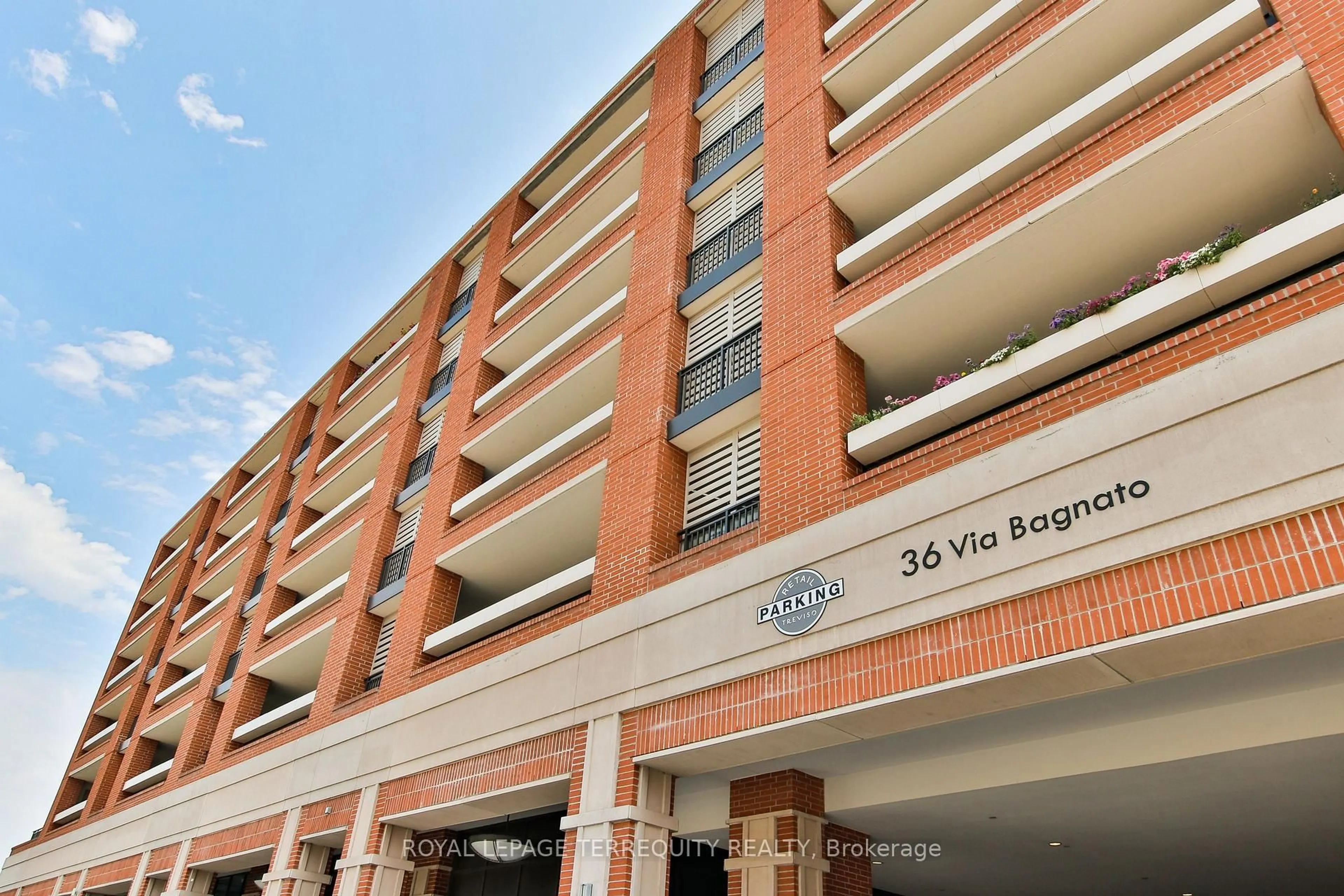 Unknown for 36 Via Bagnato Blvd #831, Toronto Ontario M6N 0B7