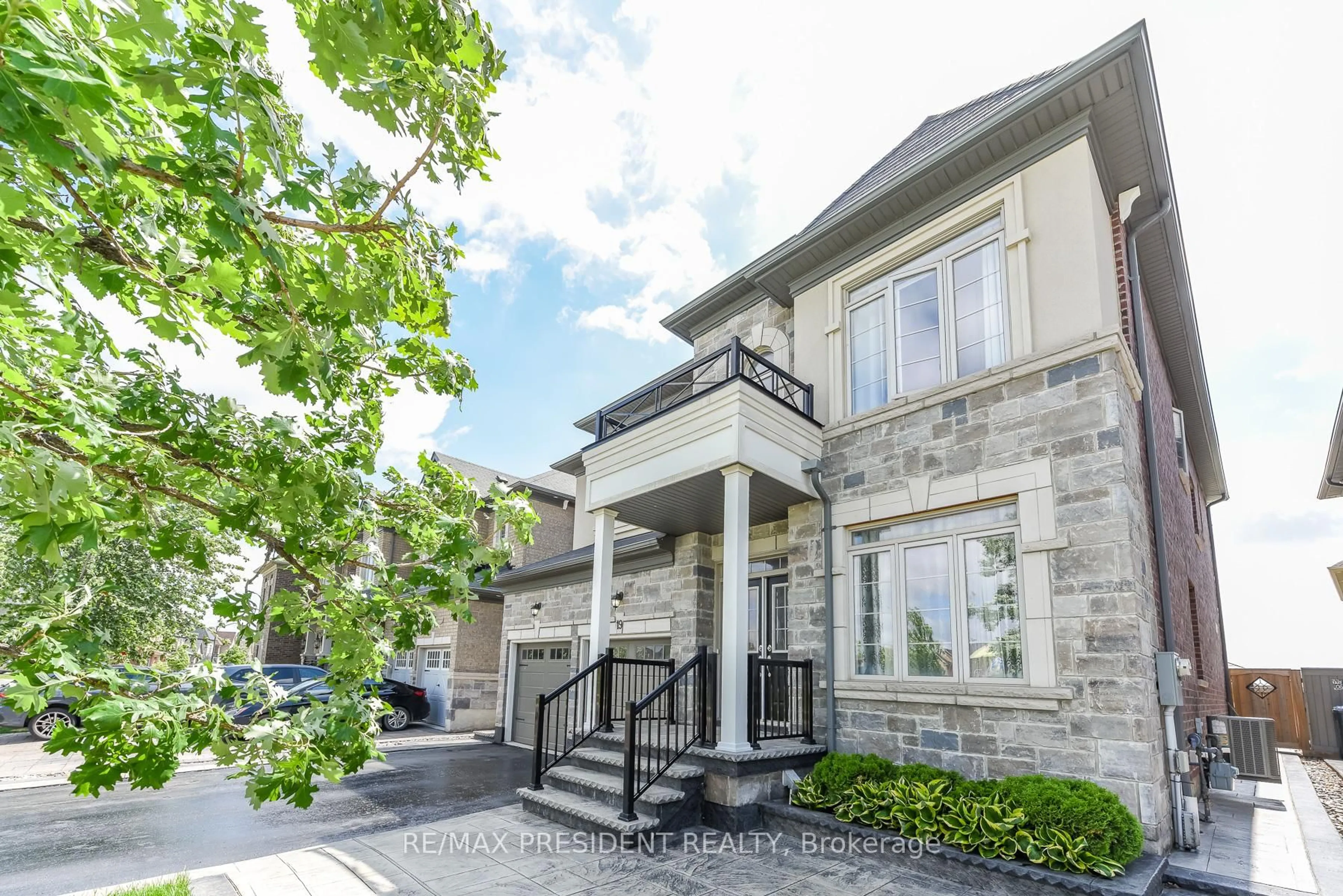 Home with brick exterior material, street for 19 Jaypeak Rd, Brampton Ontario L6P 4J8