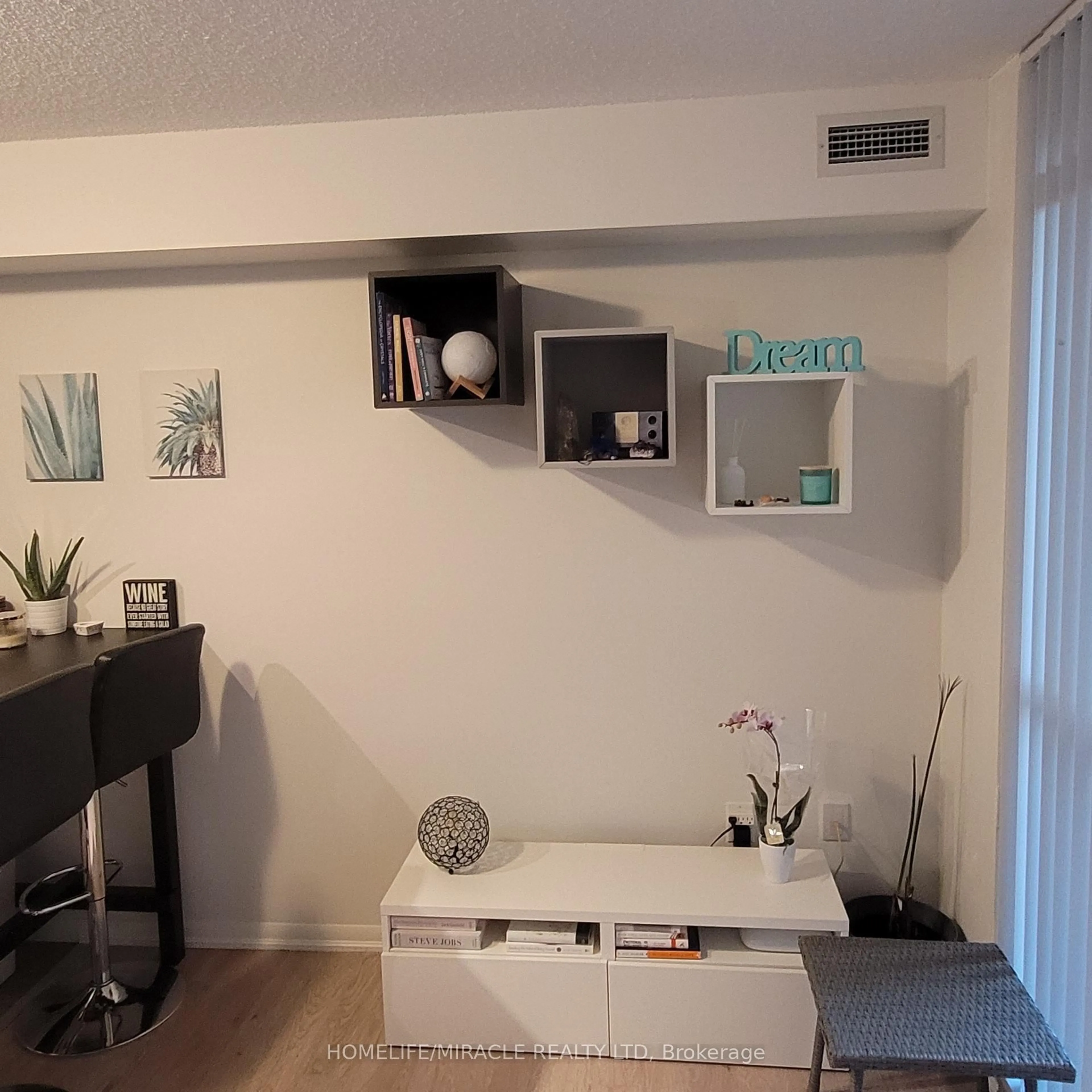 A pic of a room for 830 Lawrence Ave #529, Toronto Ontario M6A 0A2