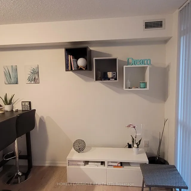 830 Lawrence Ave #529, Toronto 3