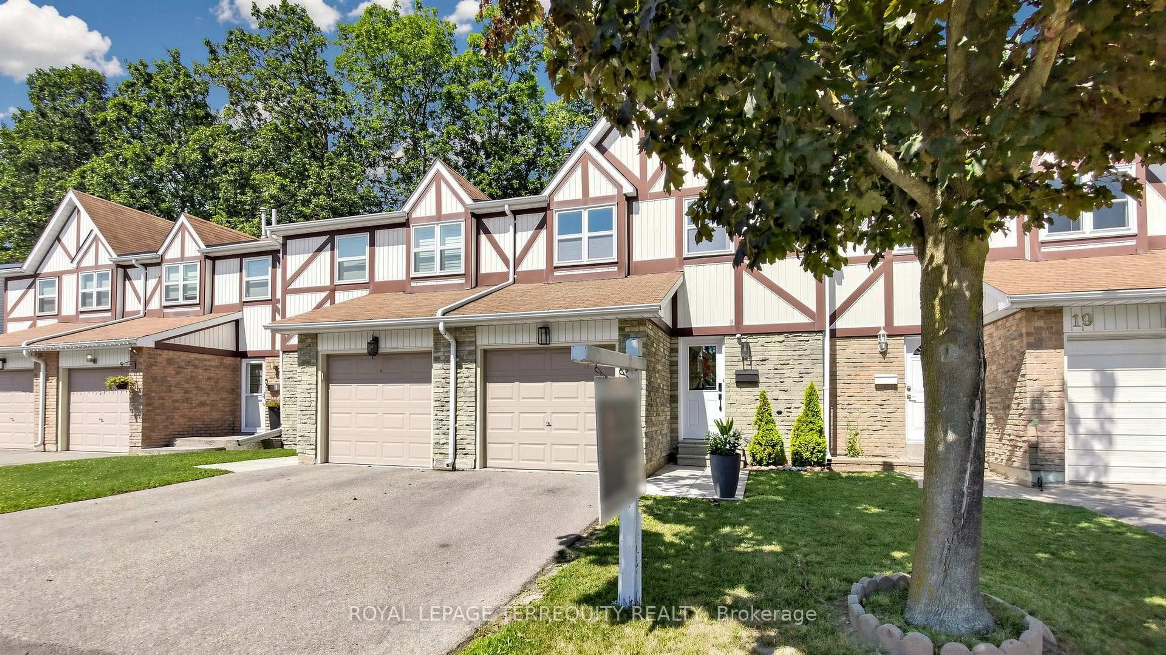 Unknown for 18 Morley Cres #18, Brampton Ontario L6S 3K8