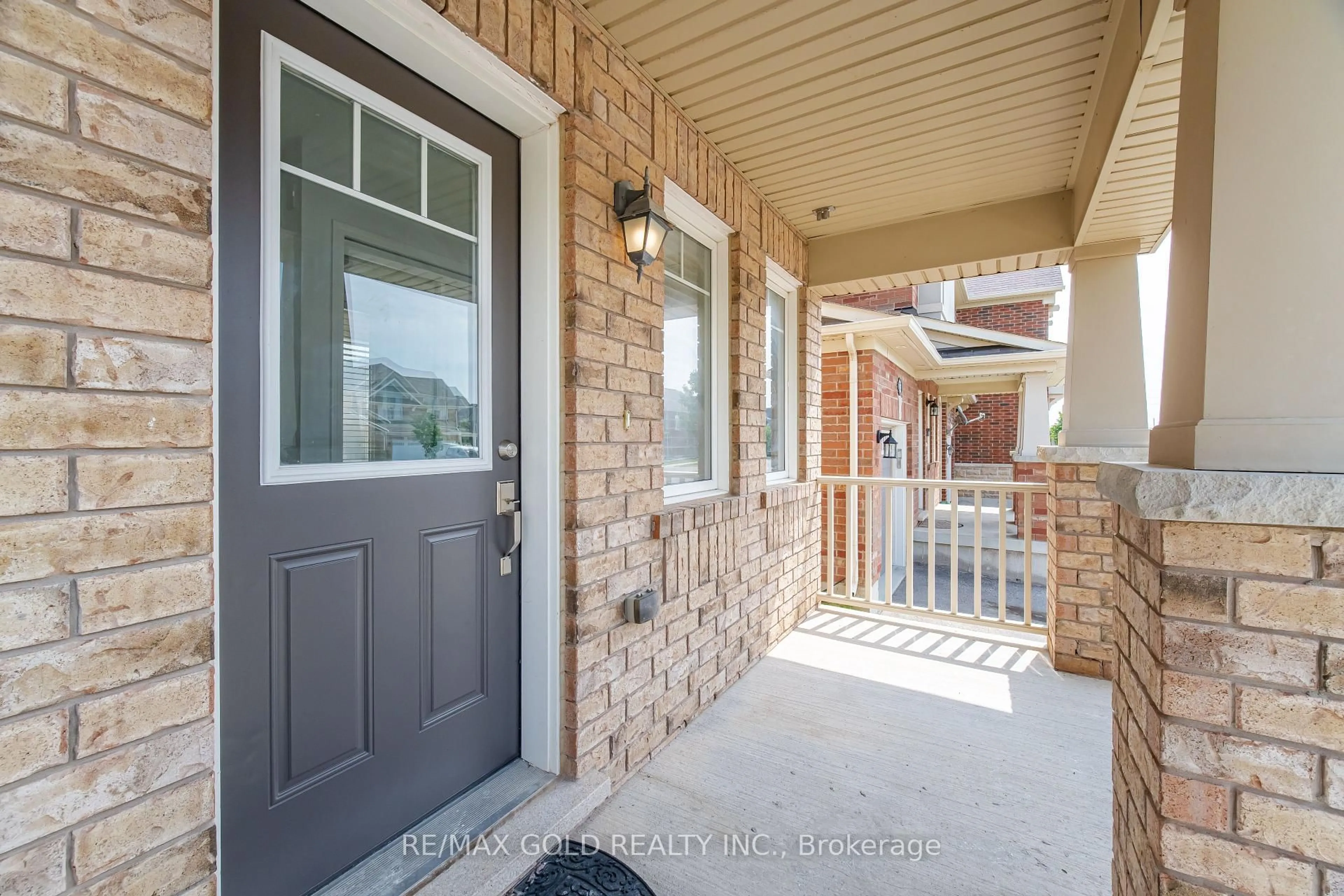 Home with brick exterior material, street for 1071 Savoline Blvd, Milton Ontario L9T 8N9