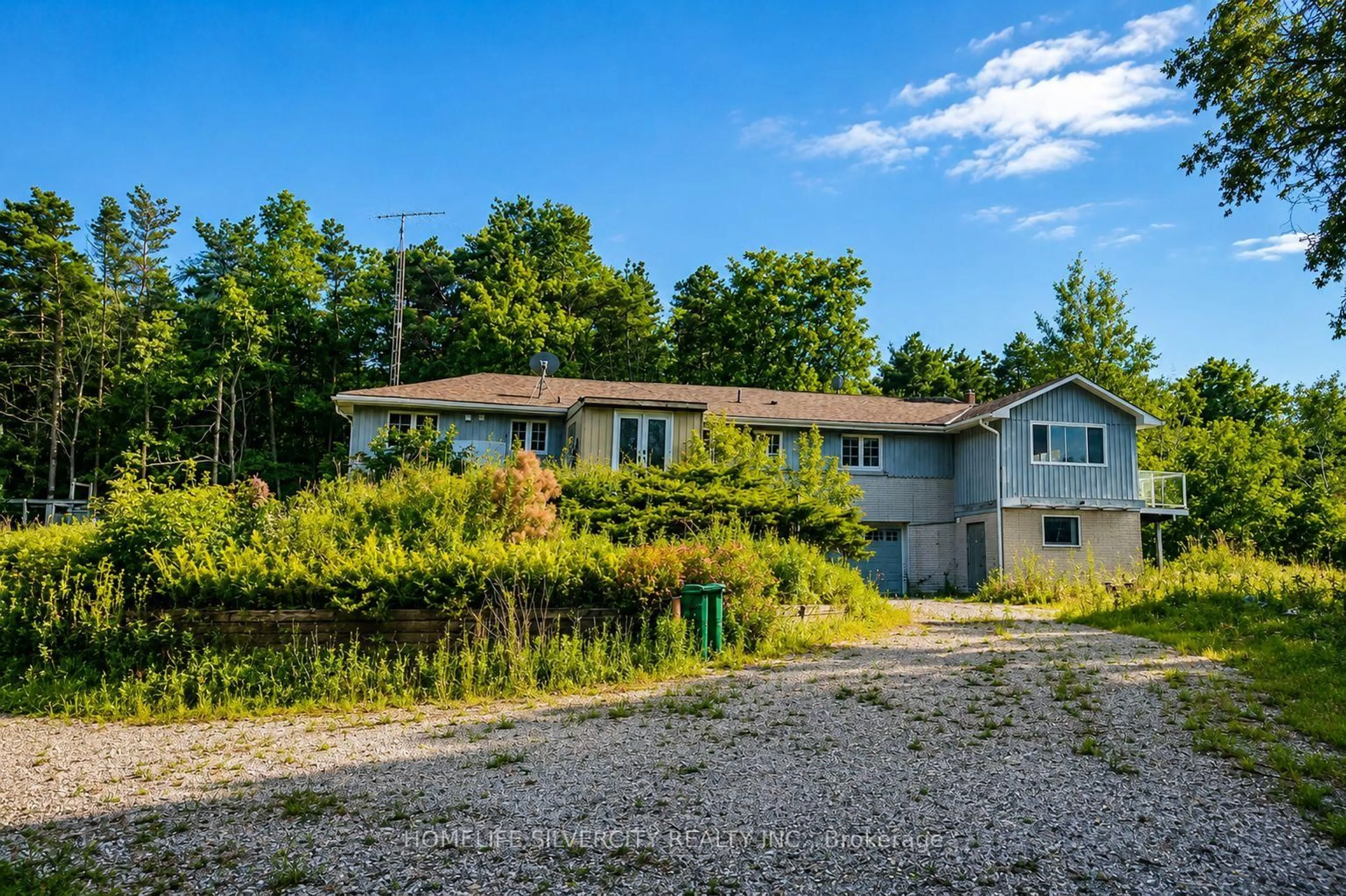 A pic from outside/outdoor area/front of a property/back of a property/a pic from drone, unknown for 18954 The Gore Rd, Caledon Ontario L7K 2M7