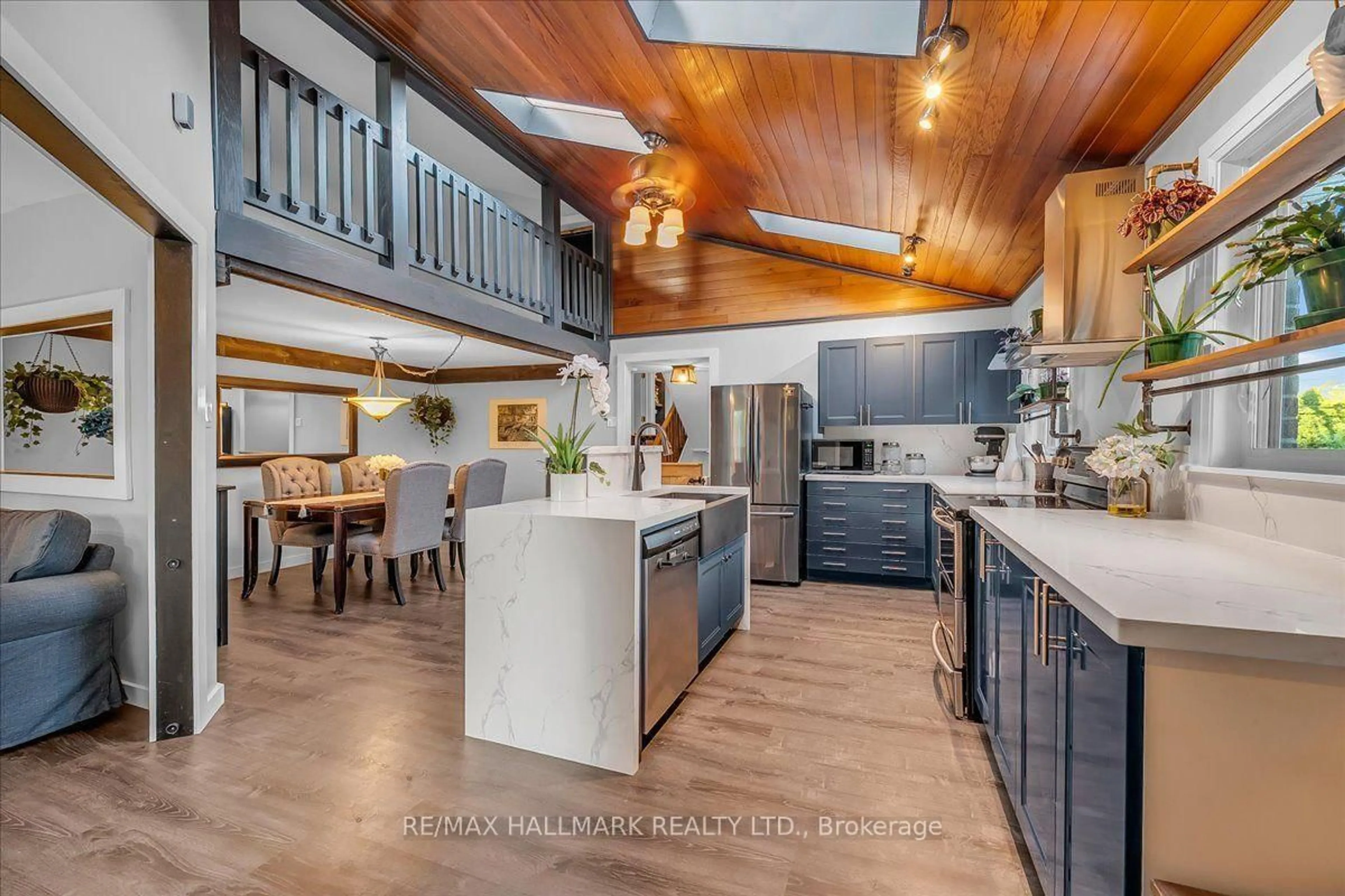 Open concept kitchen, unknown for 1286 Napier Cres, Oakville Ontario L6H 2A4
