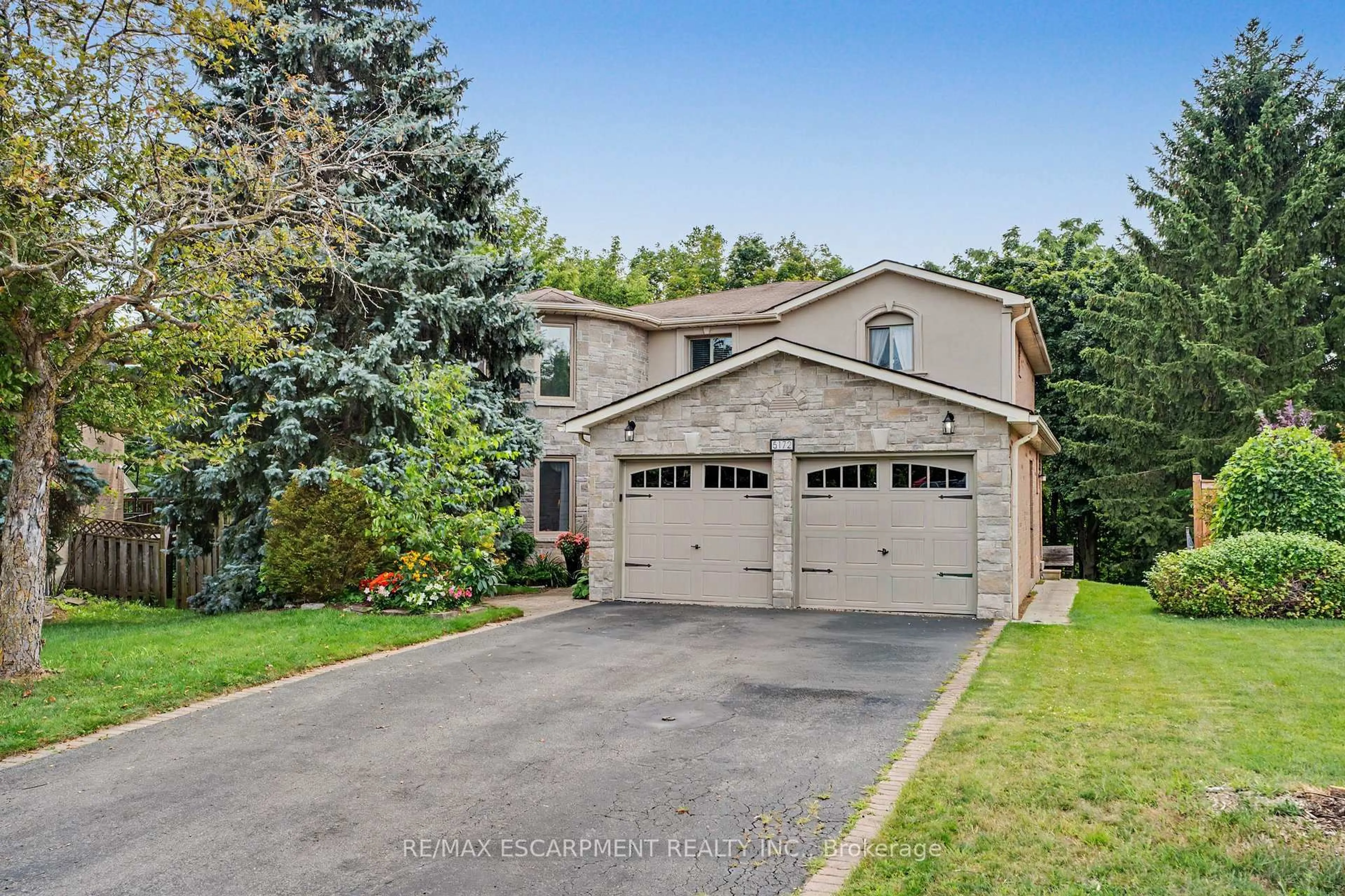 Unknown for 5172 Hidden Valley Crt, Mississauga Ontario L5M 3P1