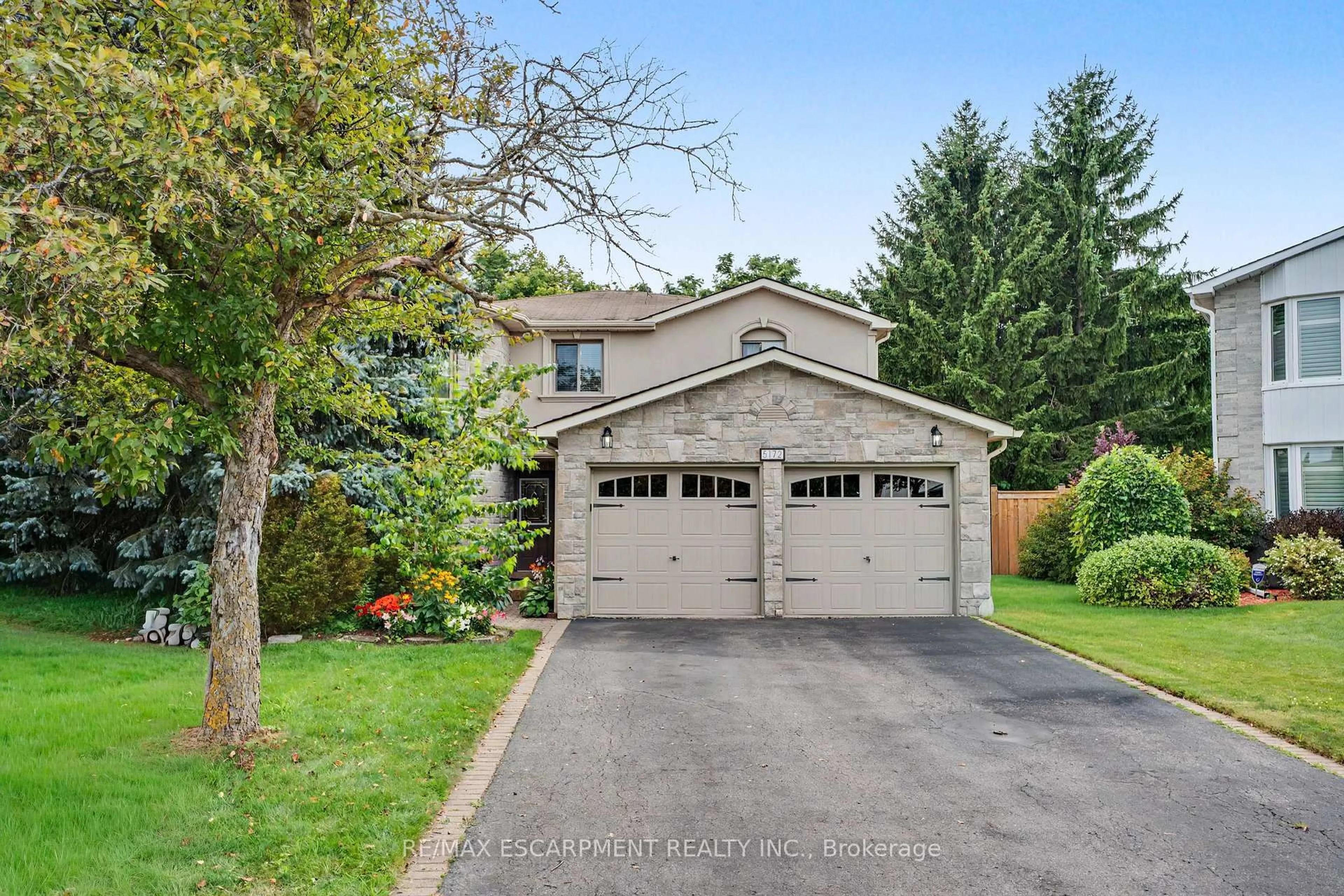 Unknown for 5172 Hidden Valley Crt, Mississauga Ontario L5M 3P1