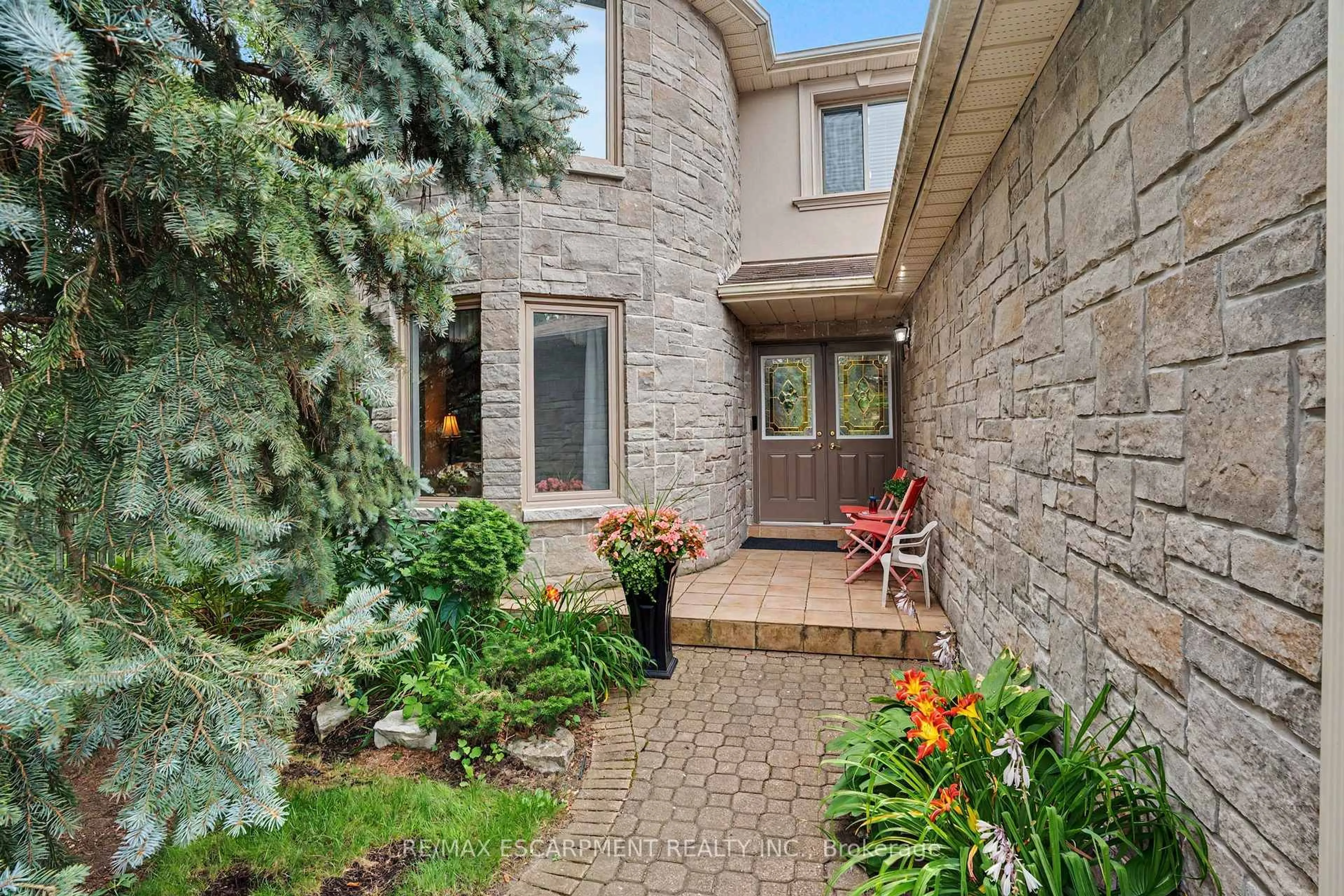 Unknown for 5172 Hidden Valley Crt, Mississauga Ontario L5M 3P1