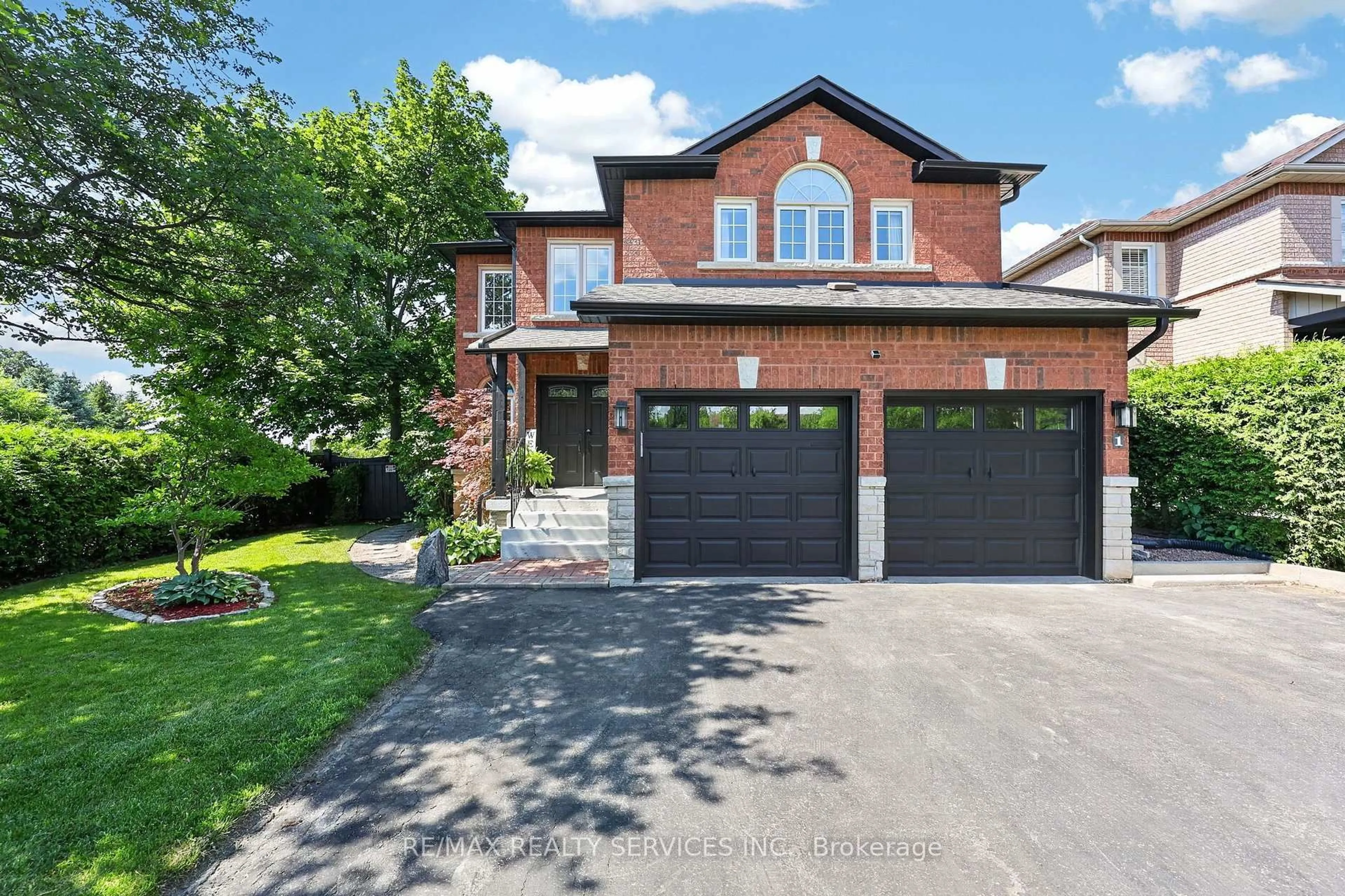 Home with brick exterior material, street for 1 Plummer Rd, Caledon Ontario L7E 1V1
