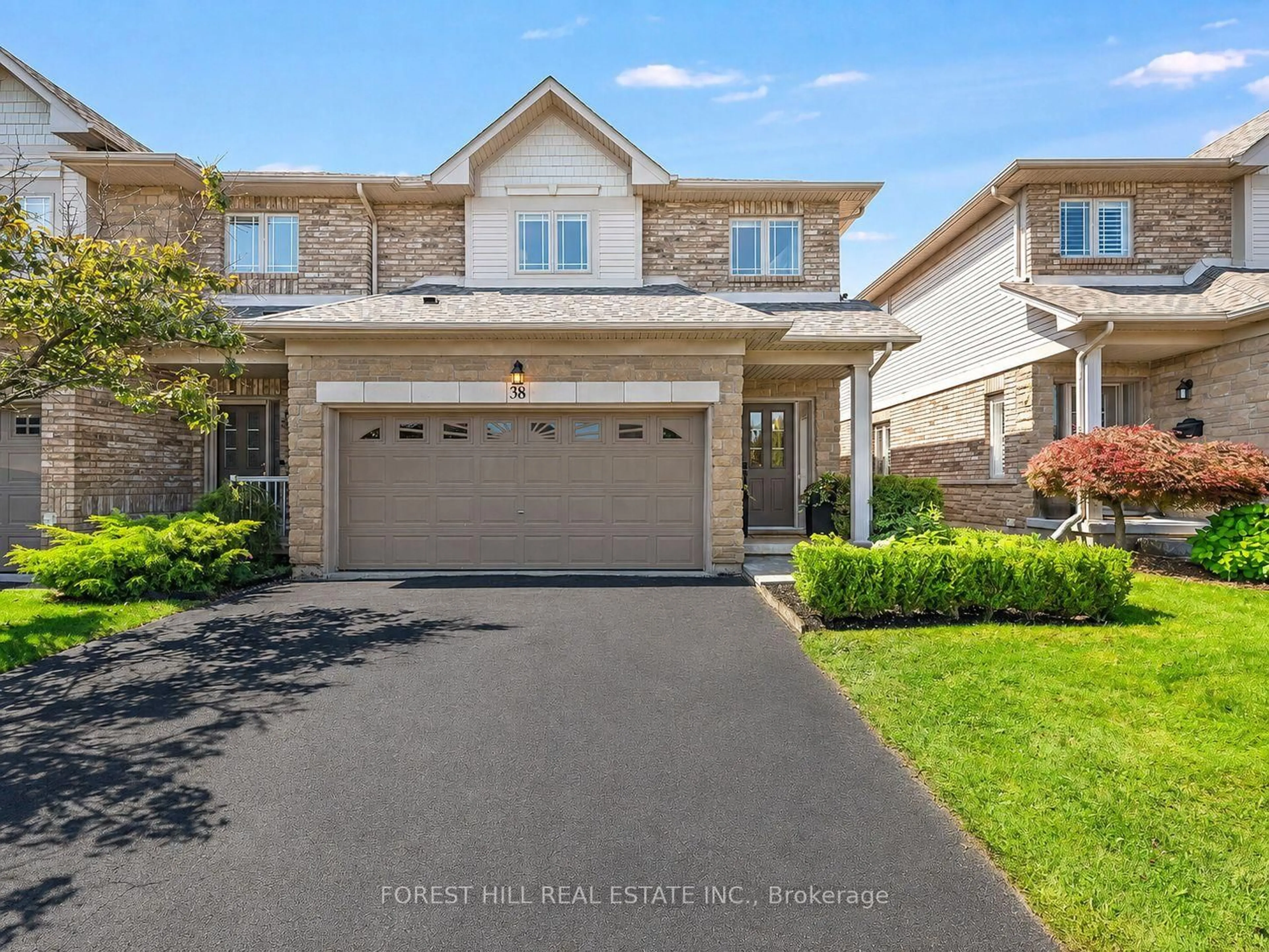 Home with brick exterior material, street for 2169 Orchard Rd #38, Burlington Ontario L7L 7J1