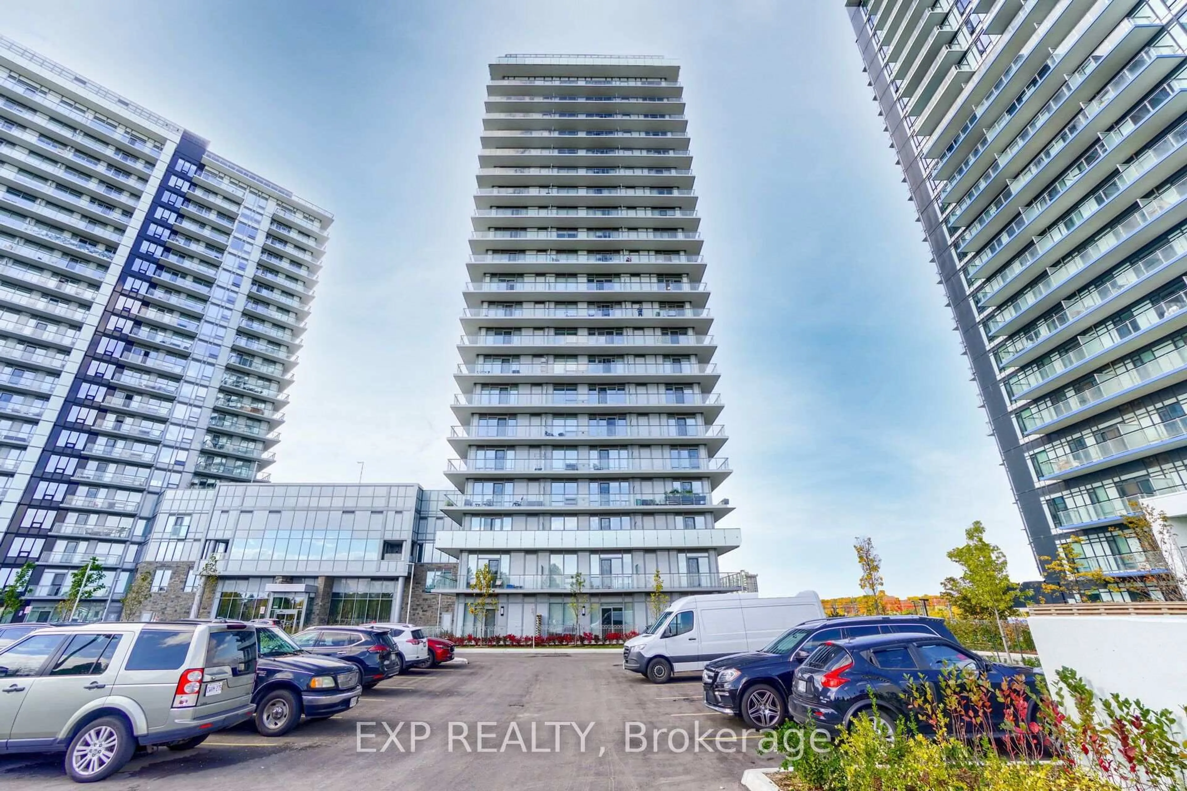 A pic from outside/outdoor area/front of a property/back of a property/a pic from drone, building for 4675 Metcalfe Ave #1707, Mississauga Ontario L5M 0Z7