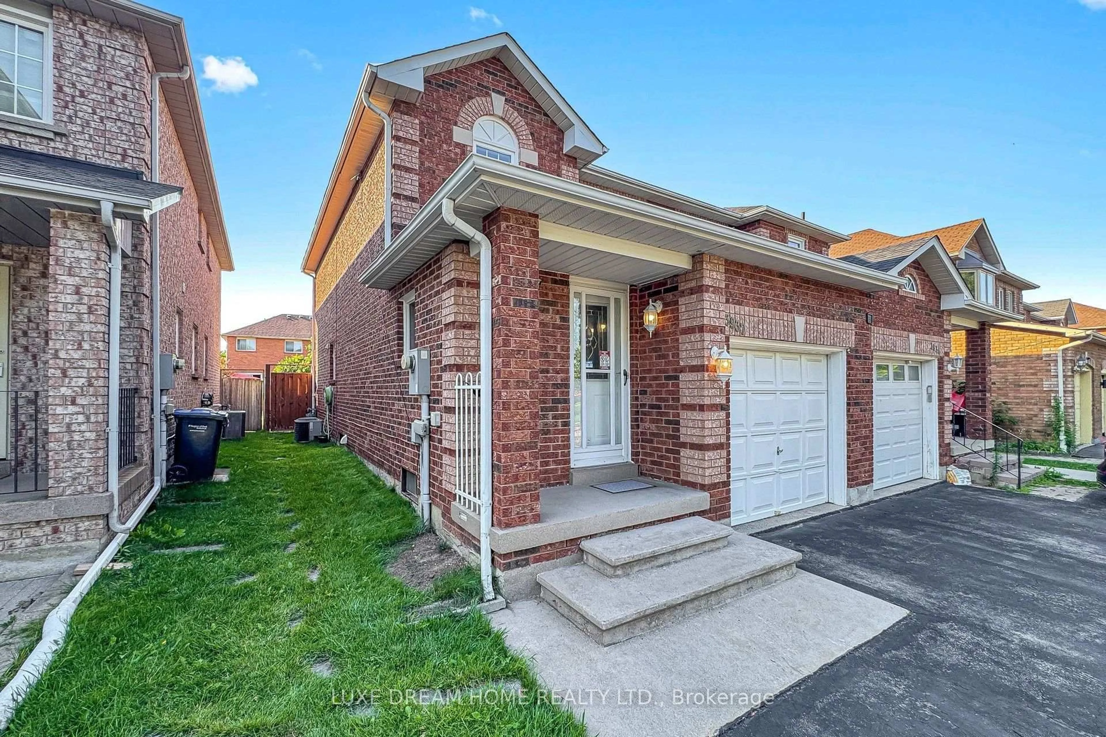 Home with brick exterior material, street for 3937 Stoneham Way, Mississauga Ontario L5N 6Y6