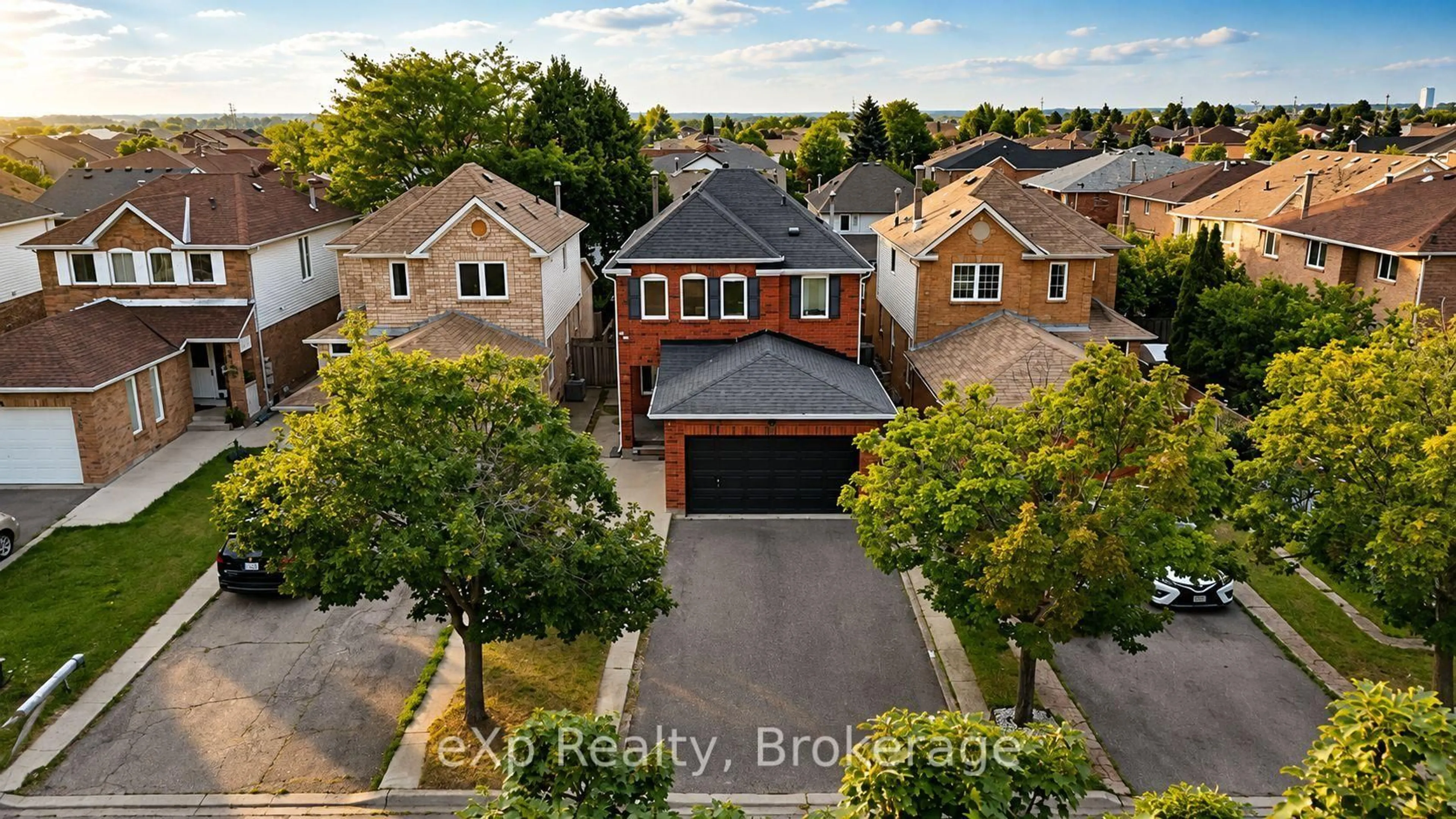 A pic from outside/outdoor area/front of a property/back of a property/a pic from drone, street for 39 Matterdale Ave, Brampton Ontario L6Y 4J6