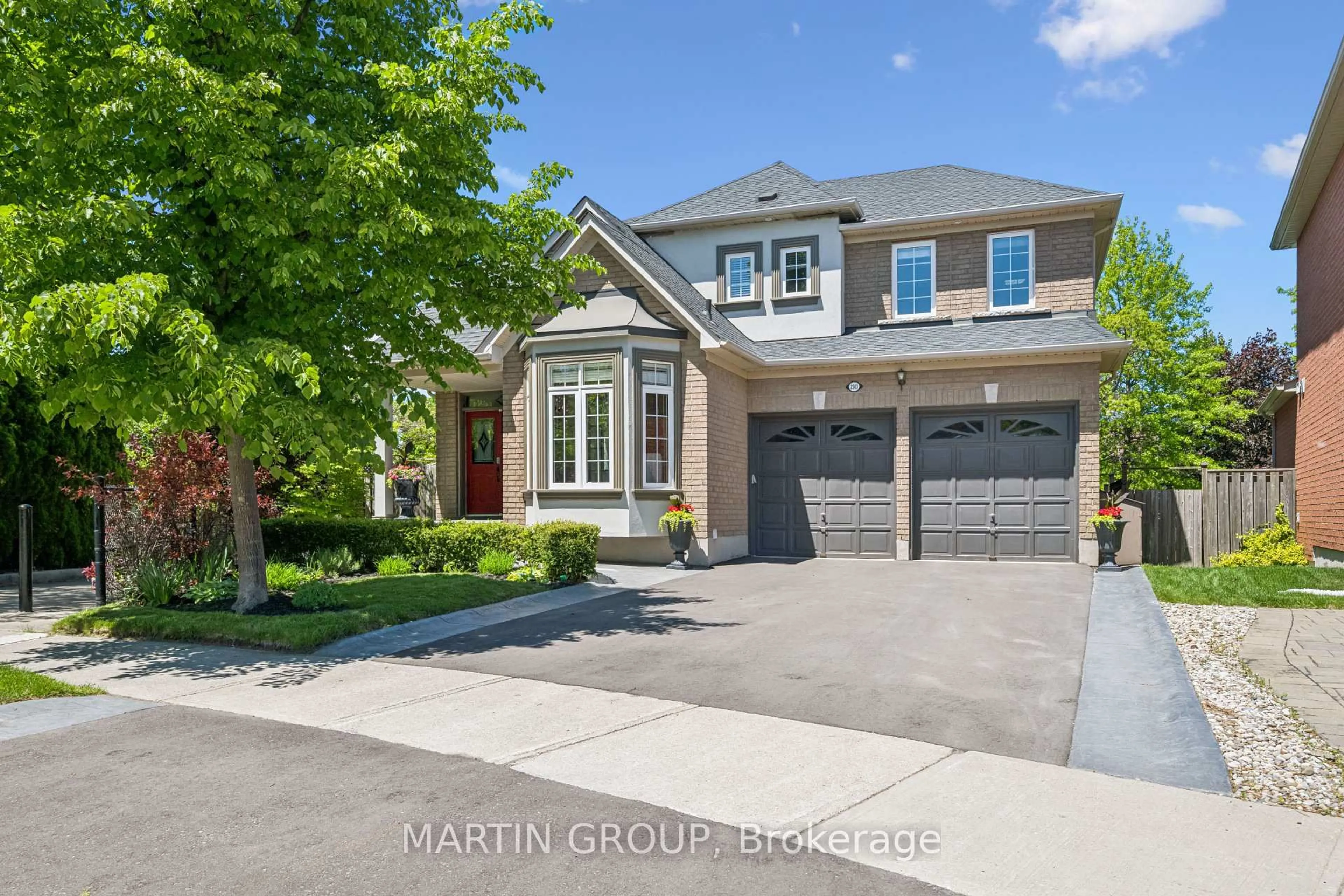 Home with brick exterior material, street for 2283 Briargrove Circ, Oakville Ontario L6M 5A5