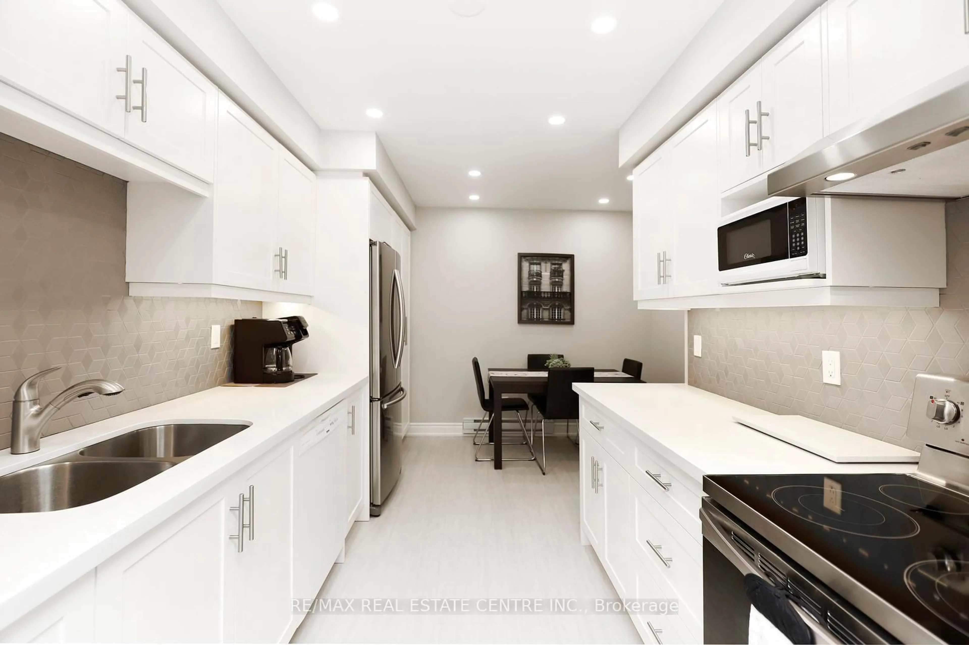 Contemporary kitchen, ceramic/tile floor for 341 Wilson Dr #3, Milton Ontario L9T 3Y9