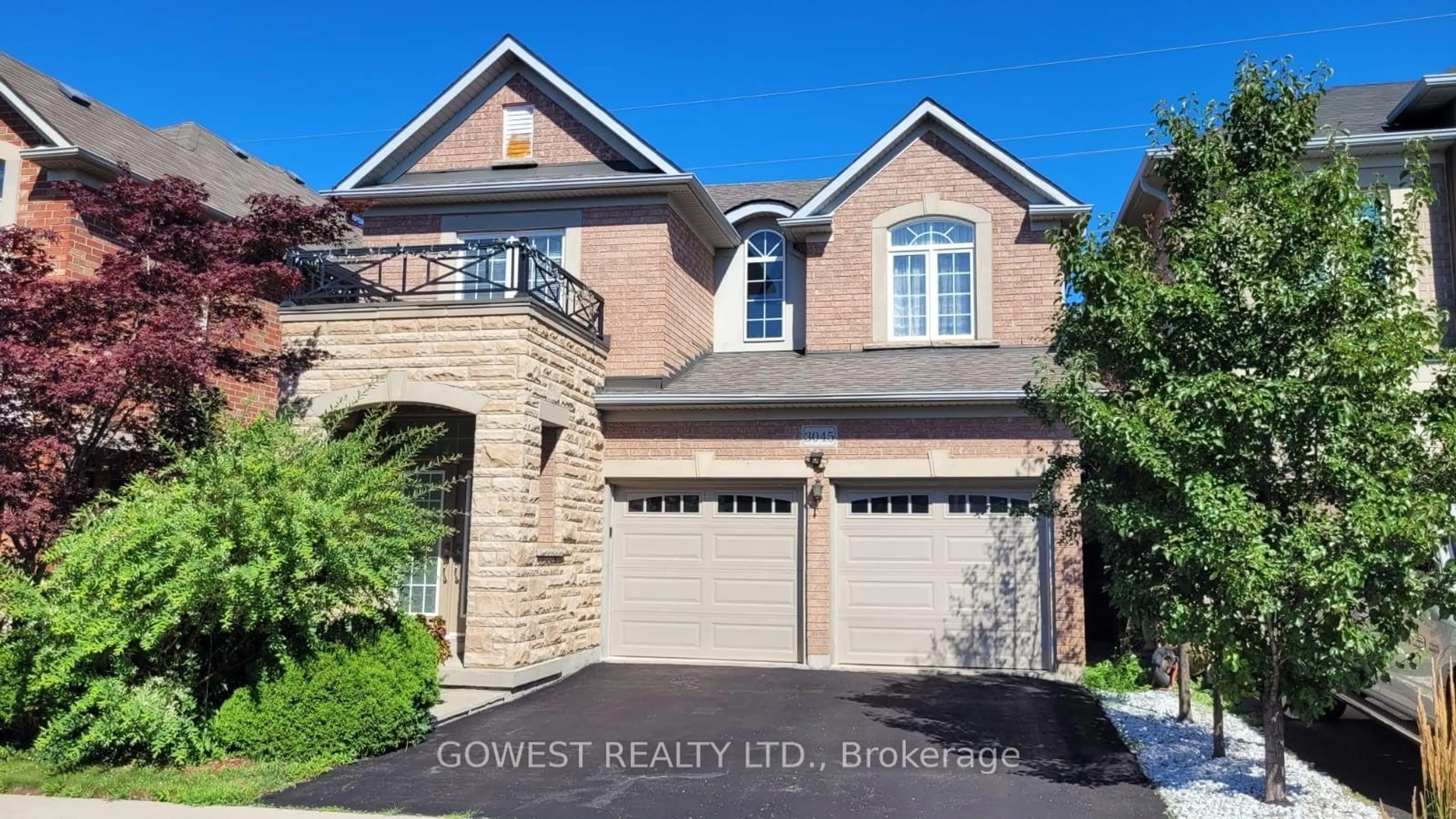 Home with brick exterior material, street for 3045 Ferguson Dr, Burlington Ontario L7M 0G5