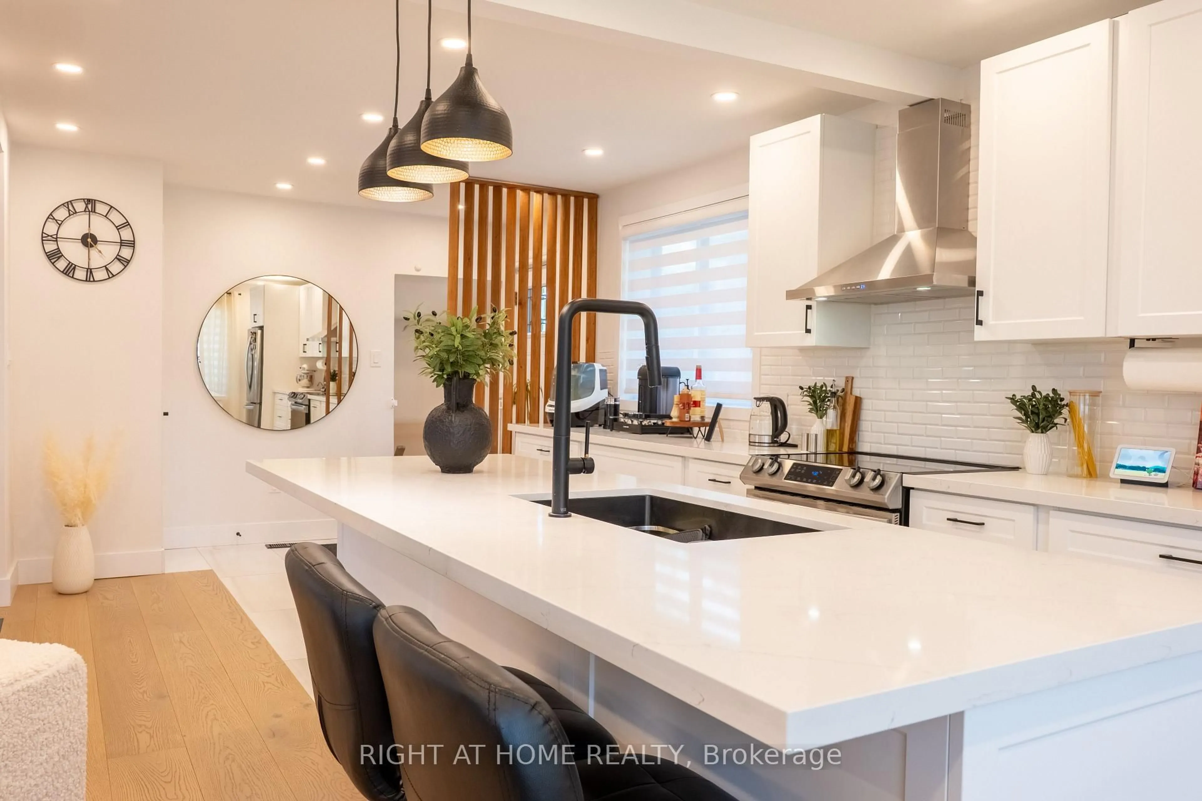 Contemporary kitchen, ceramic/tile floor for 1262 De Quincy Cres, Burlington Ontario L7P 1E4