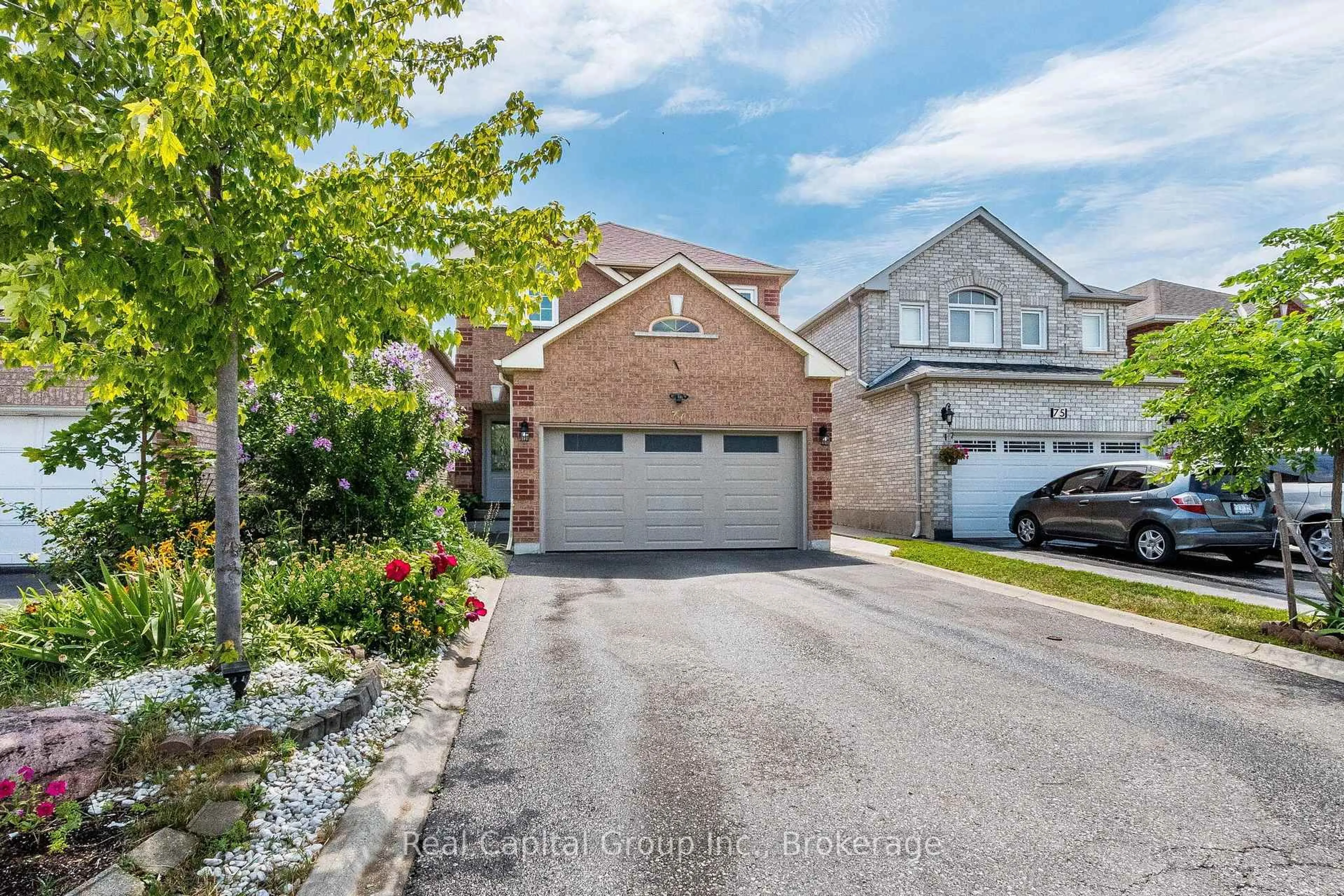 Unknown for 77 Arthurs Cres, Brampton Ontario L6Y 4Y3