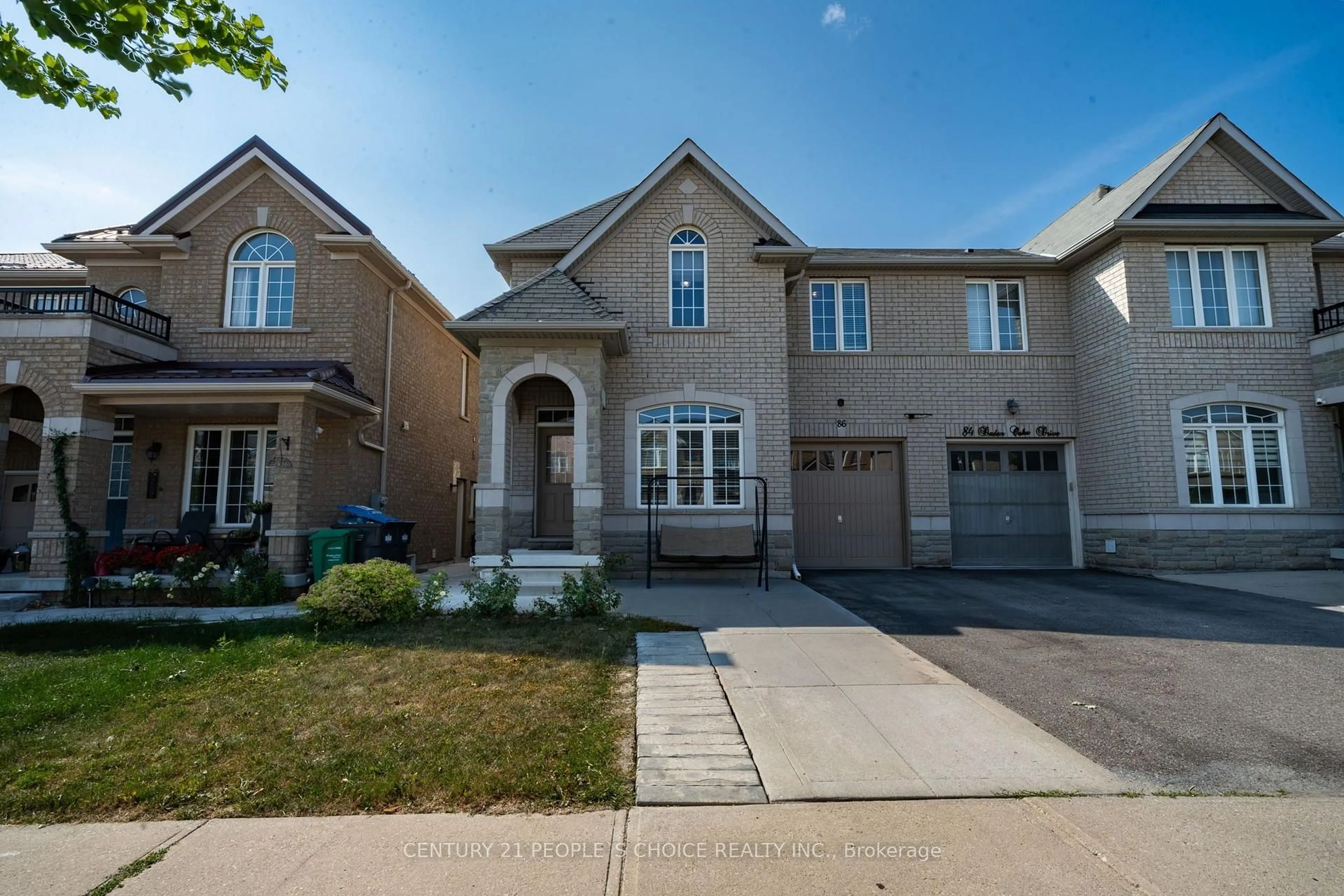 Home with brick exterior material, street for 86 Daden oaks Dr, Brampton Ontario L6P 3R9