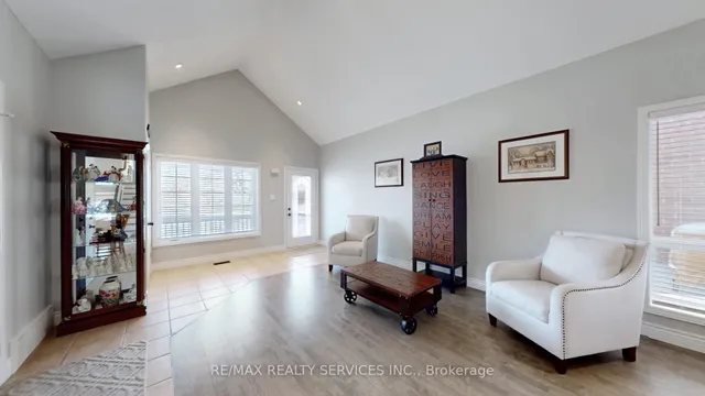 37 Abbey Rd, Orangeville 2