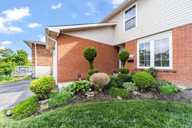 17 Ashford Crt, Brampton 5