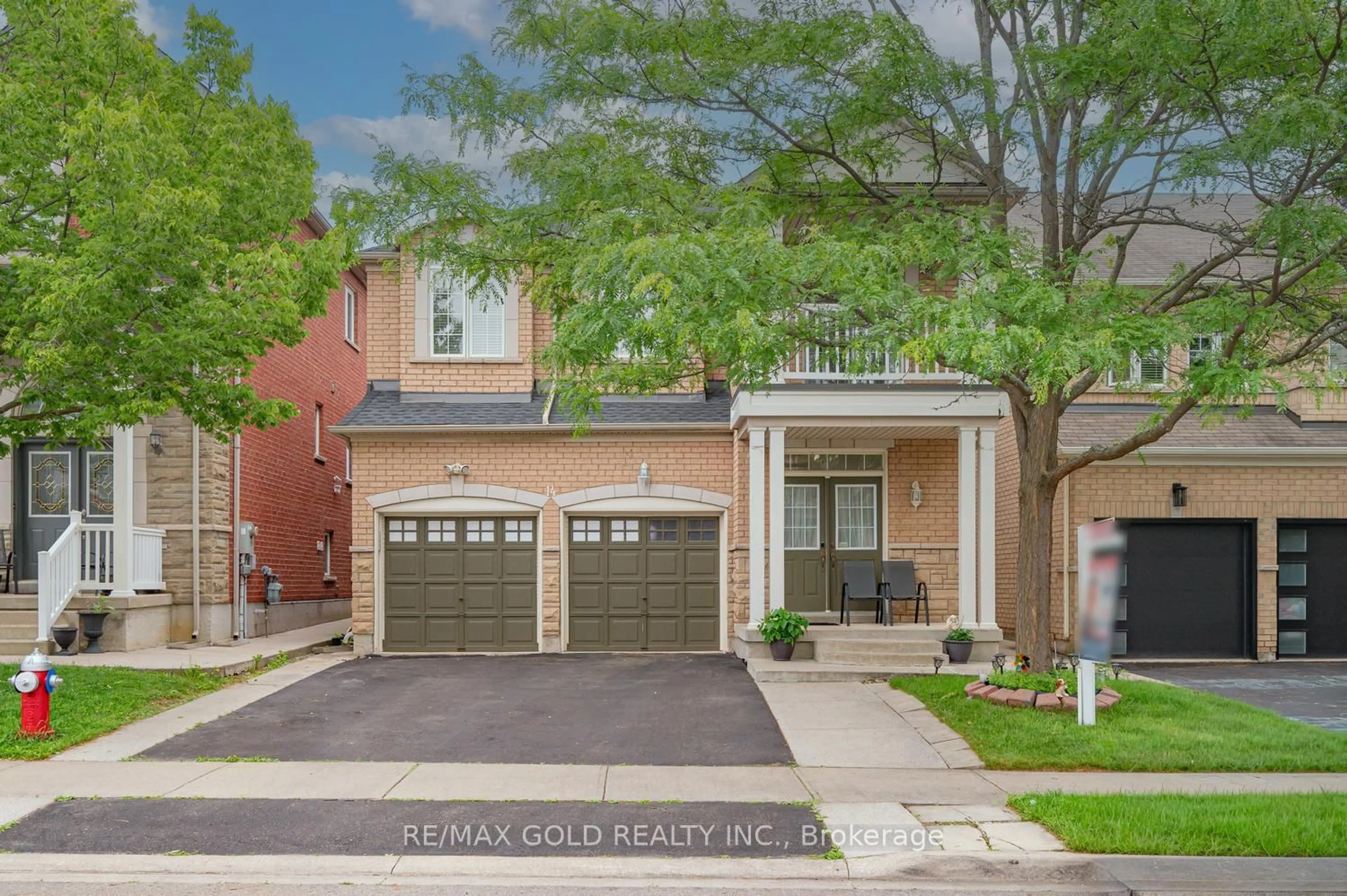 Home with brick exterior material, street for 14 Maddybeth Cres, Brampton Ontario L6Y 5R7