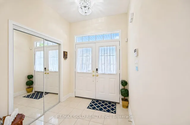 14 Maddybeth Cres, Brampton 5
