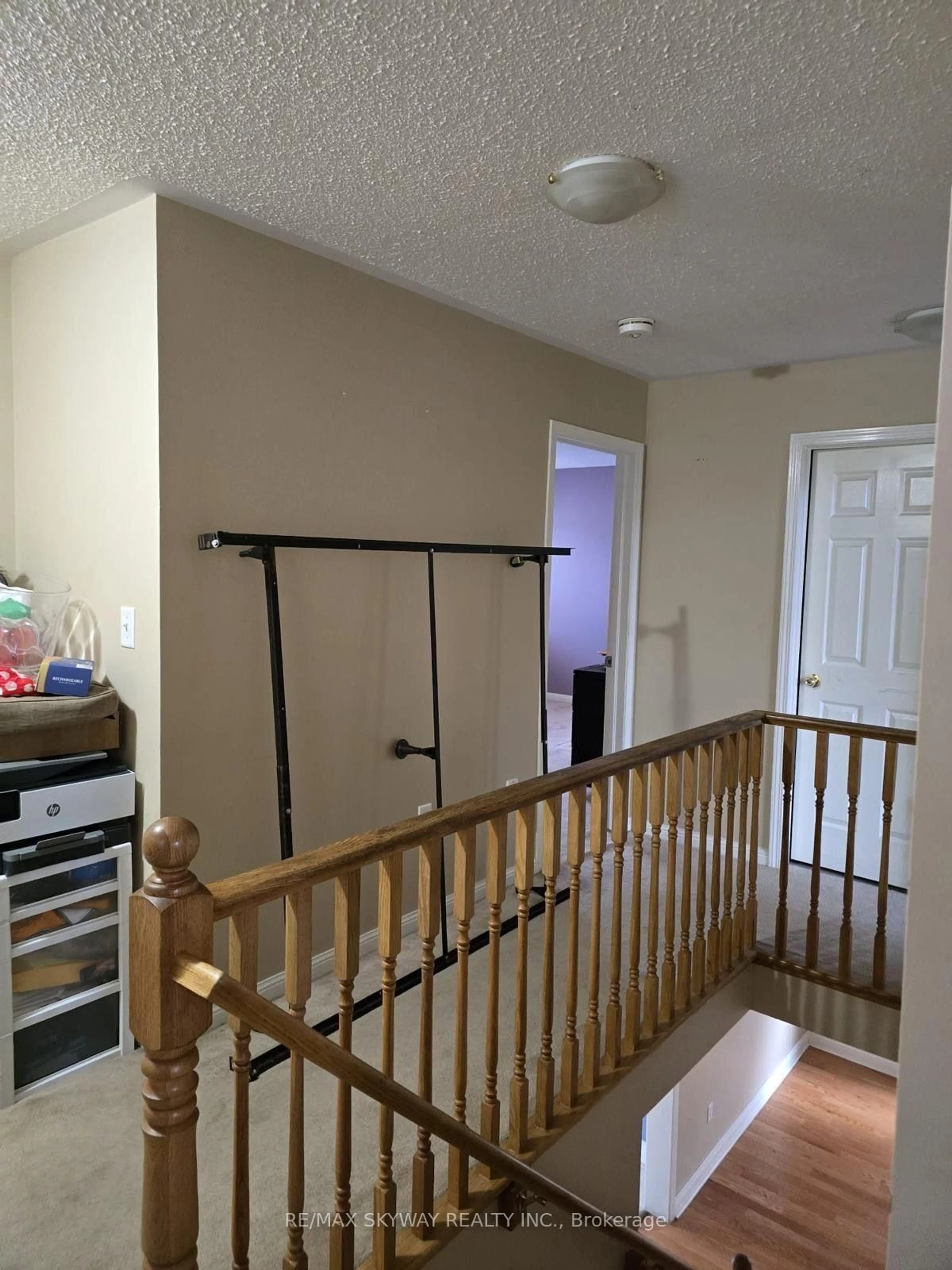 Unknown for 18 Long Meadow Rd, Brampton Ontario L6P 2A2