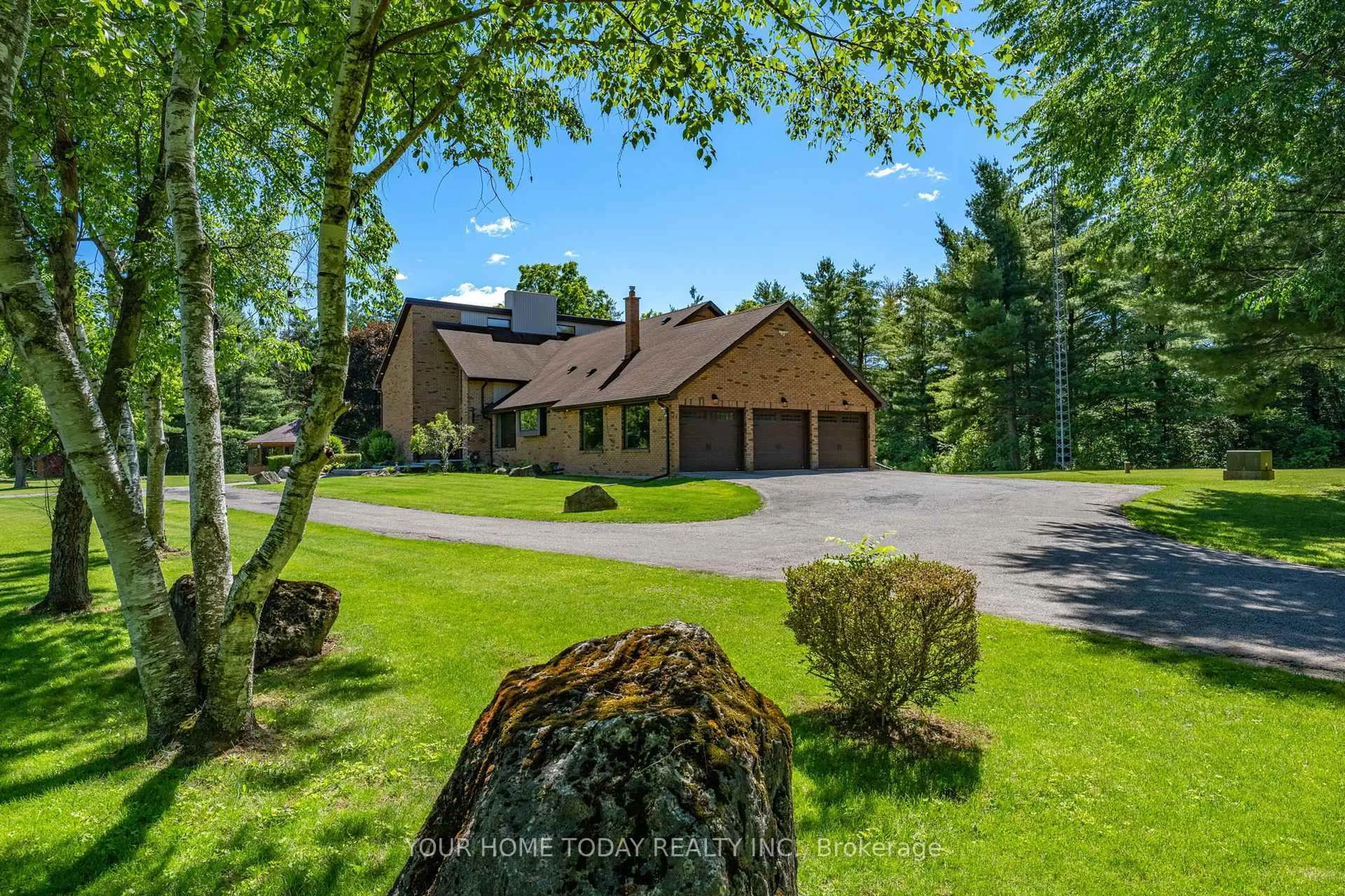A pic from outside/outdoor area/front of a property/back of a property/a pic from drone, mountain view for 12492 Highway 7 Highway, Halton Hills Ontario L7G 4S4