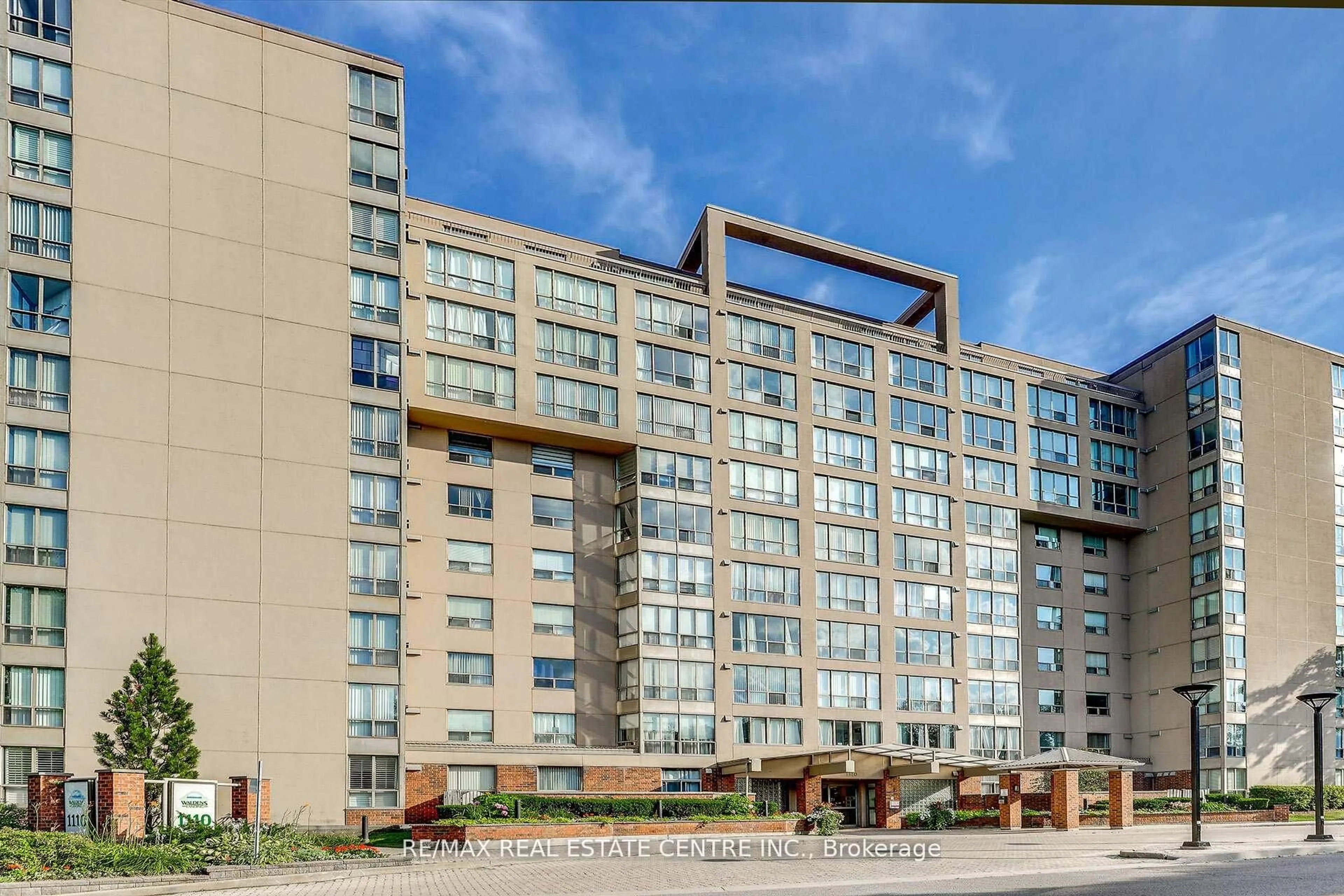 Unknown for 1110 WALDEN Circ #PH3, Mississauga Ontario L5J 4R3