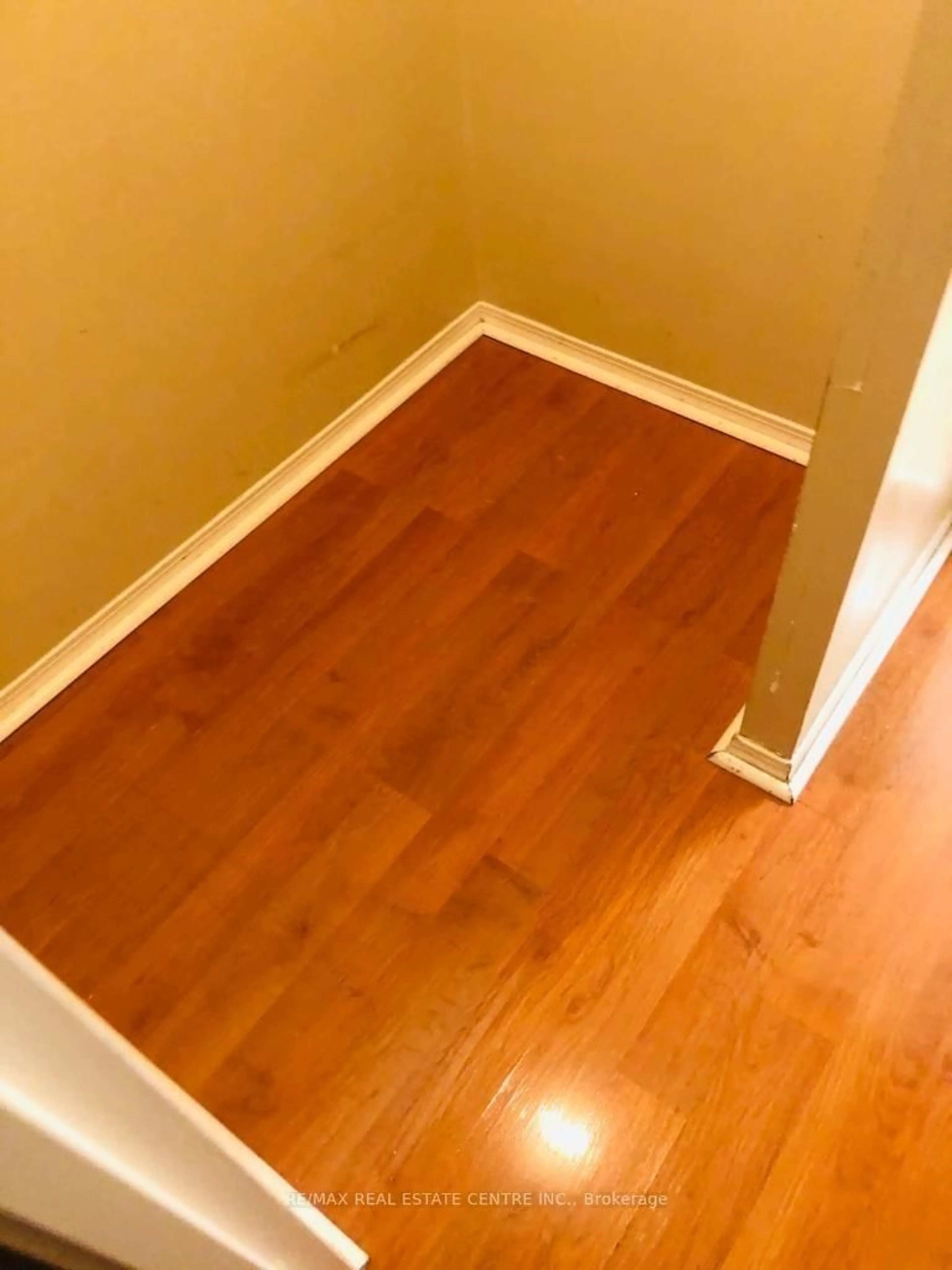 A pic of a room for 25 Trailwood Dr #1601, Mississauga Ontario L5Z 3K9