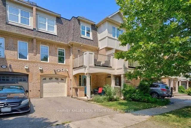 745 Challinor Terr, Milton 2