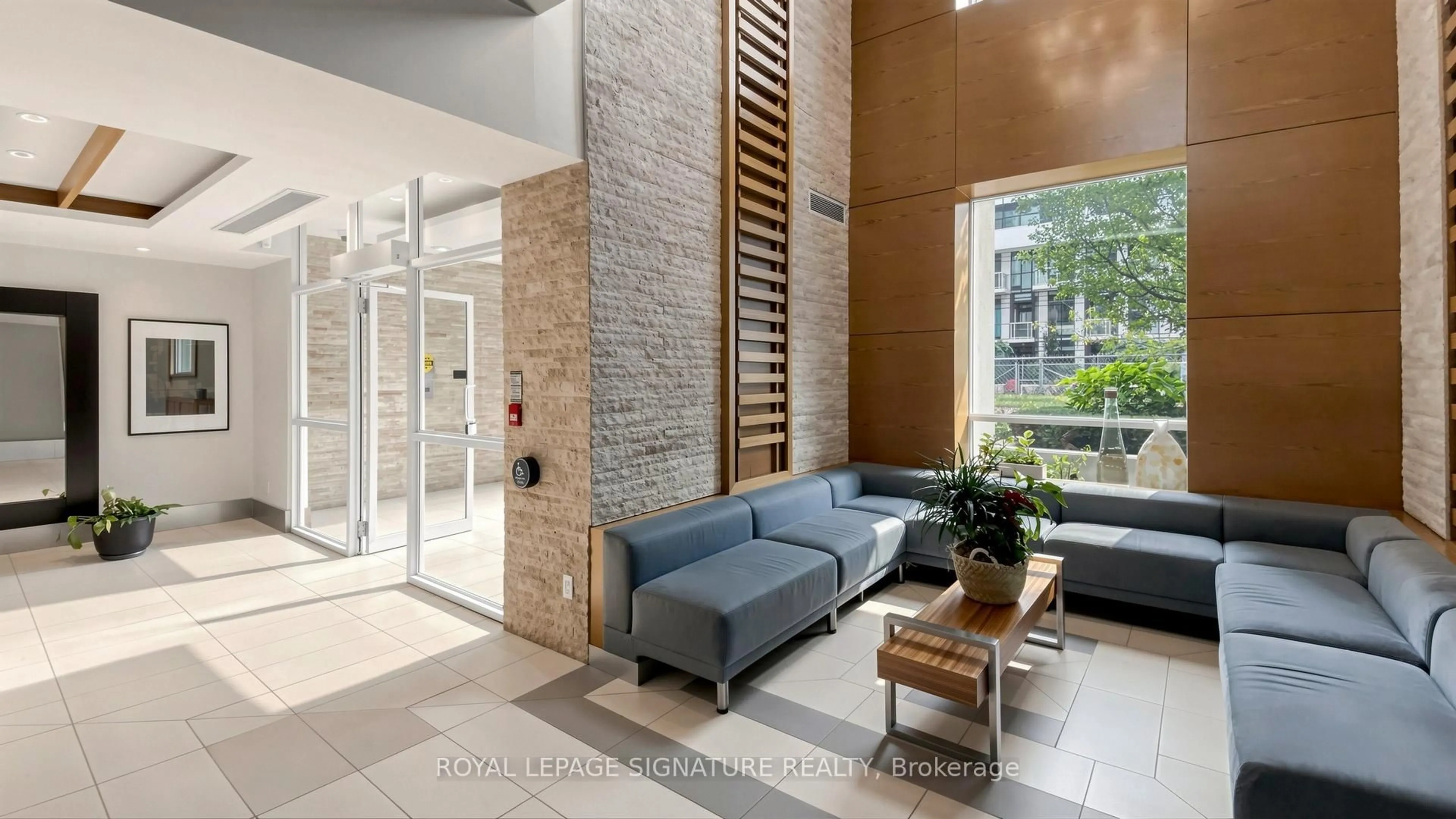 Lobby for 165 Legion Rd #2524, Toronto Ontario M8Y 0B3