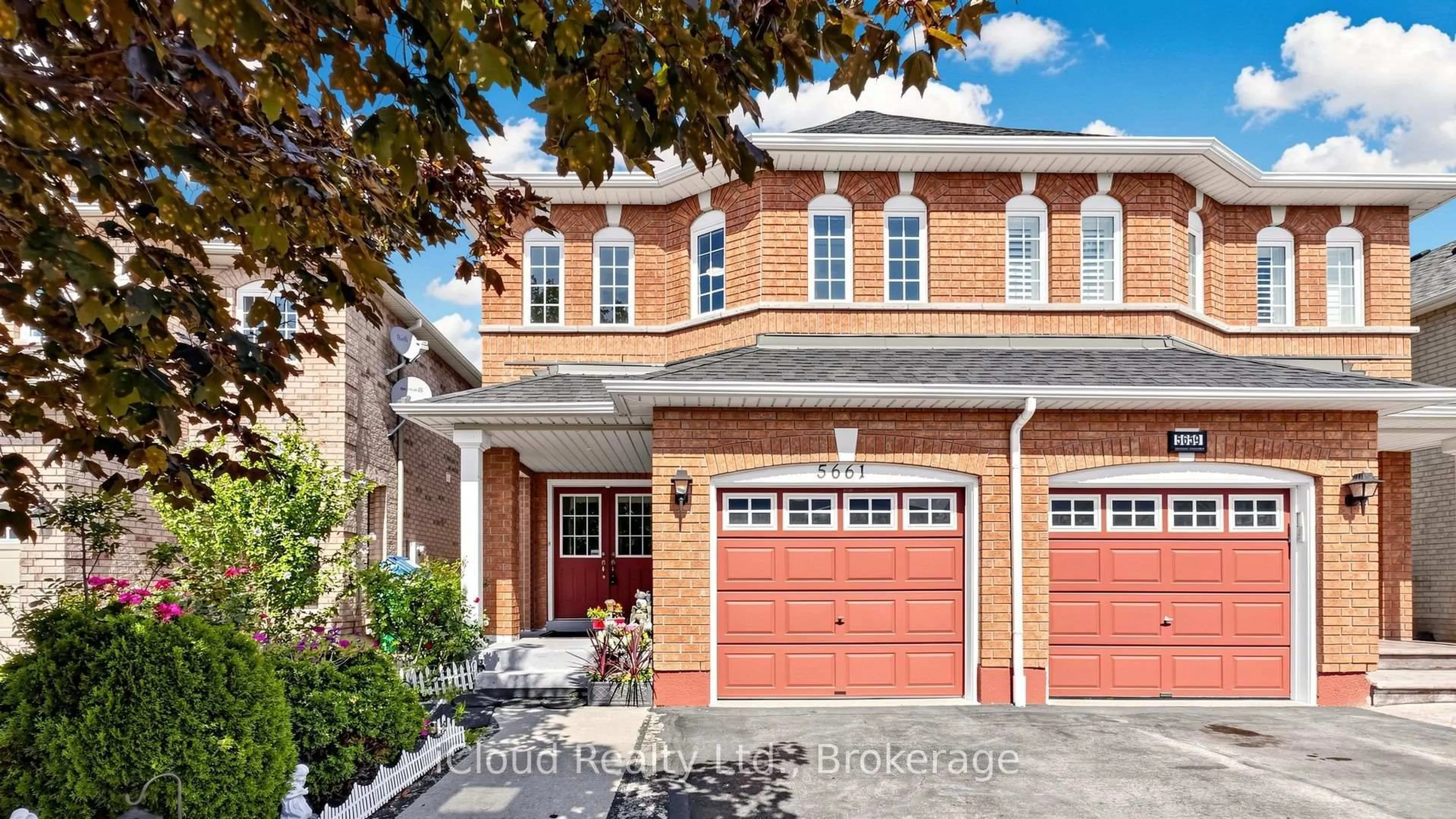 Home with brick exterior material, street for 5661 Volpe Ave, Mississauga Ontario L5V 3A6