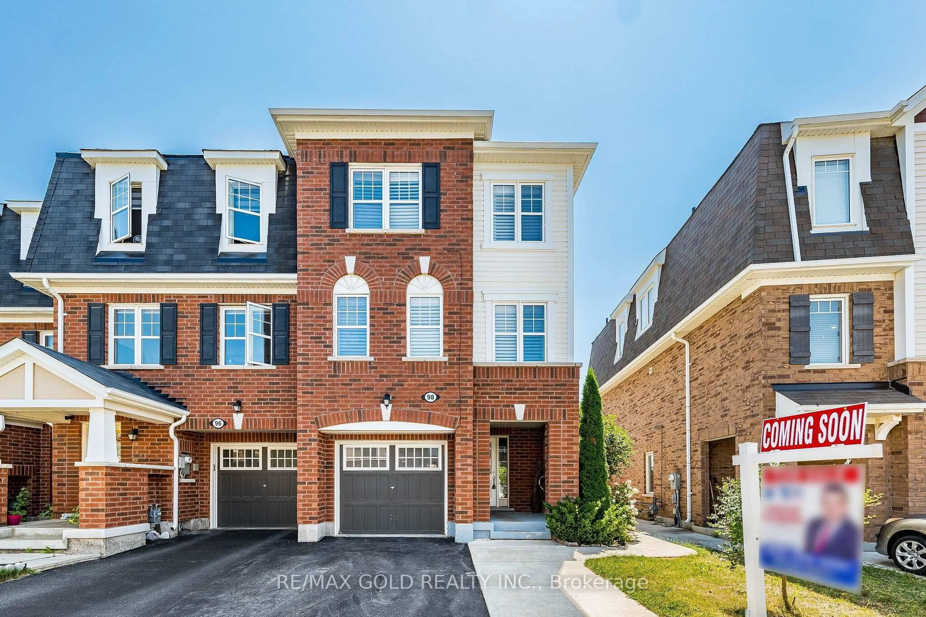 Home with brick exterior material, street for 98 Bannister Cres, Brampton Ontario L7A 4H4