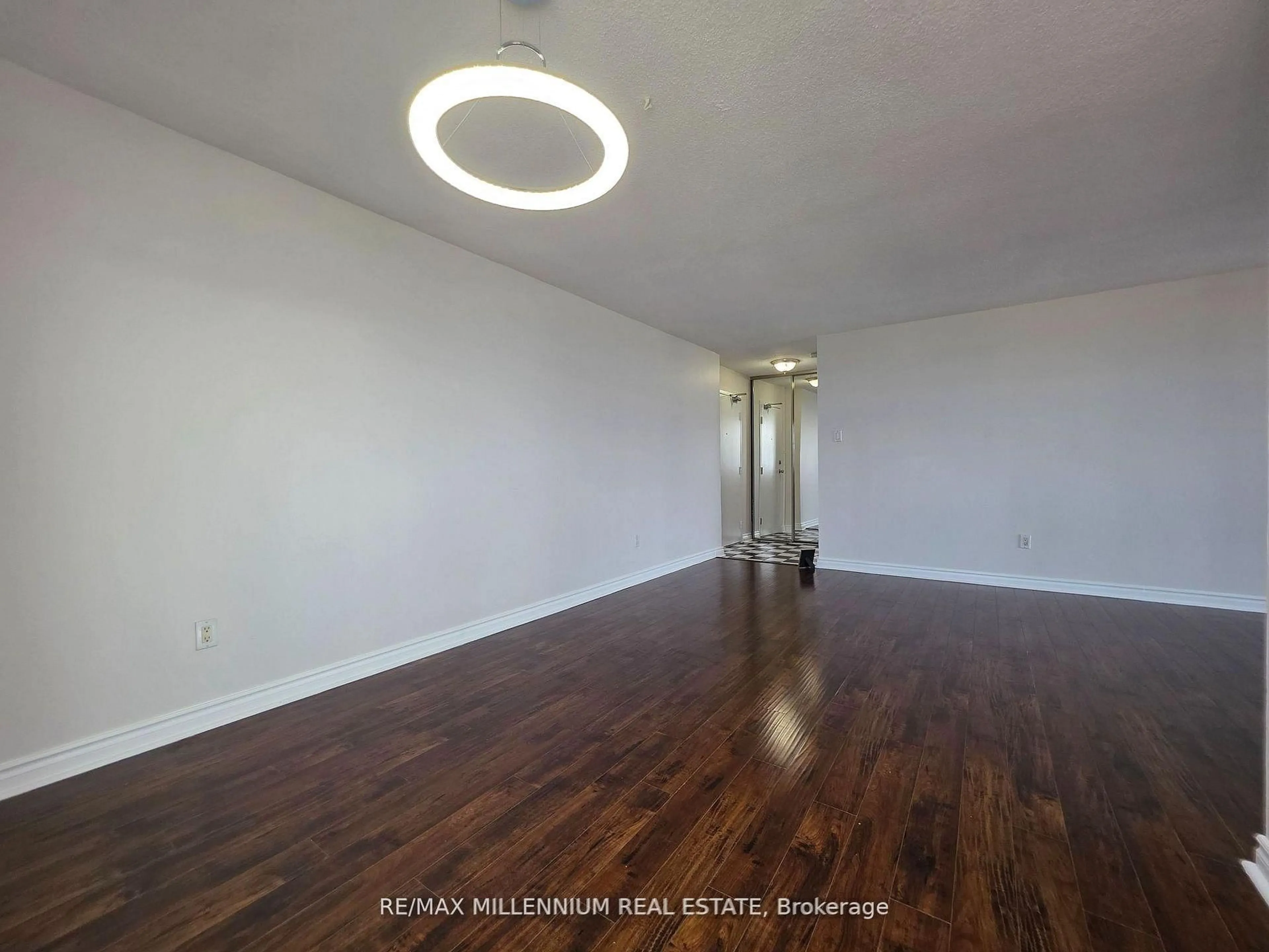 A pic of a room for 15 Kensington Rd #1512, Brampton Ontario L6T 3W2