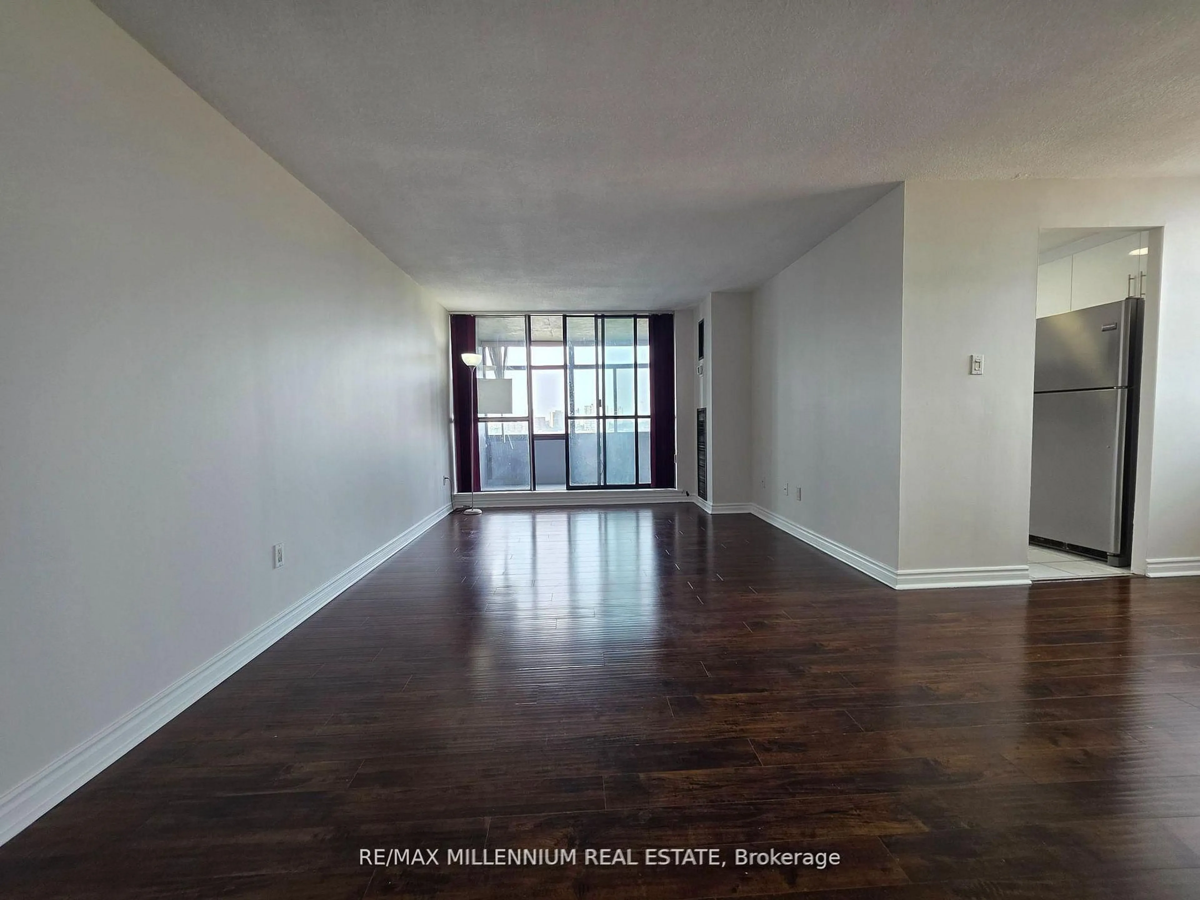 A pic of a room for 15 Kensington Rd #1512, Brampton Ontario L6T 3W2