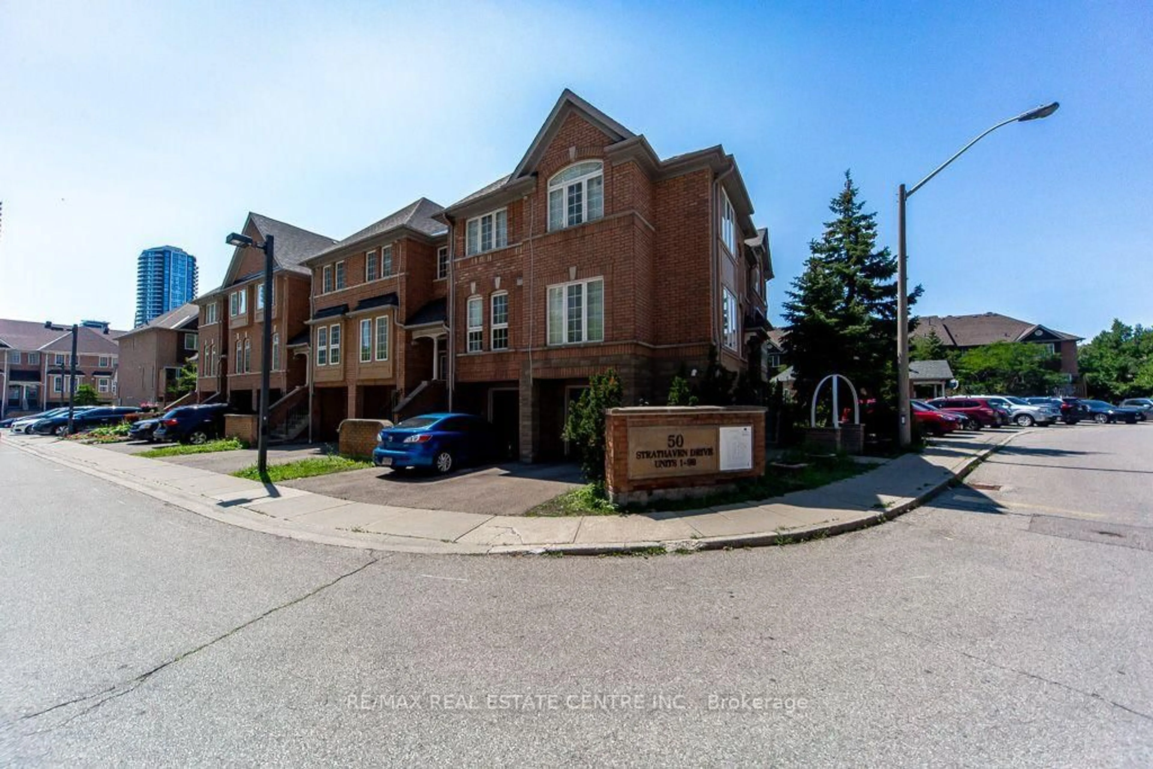 Unknown for 50 Strathaven Dr #7, Mississauga Ontario L5R 4E7