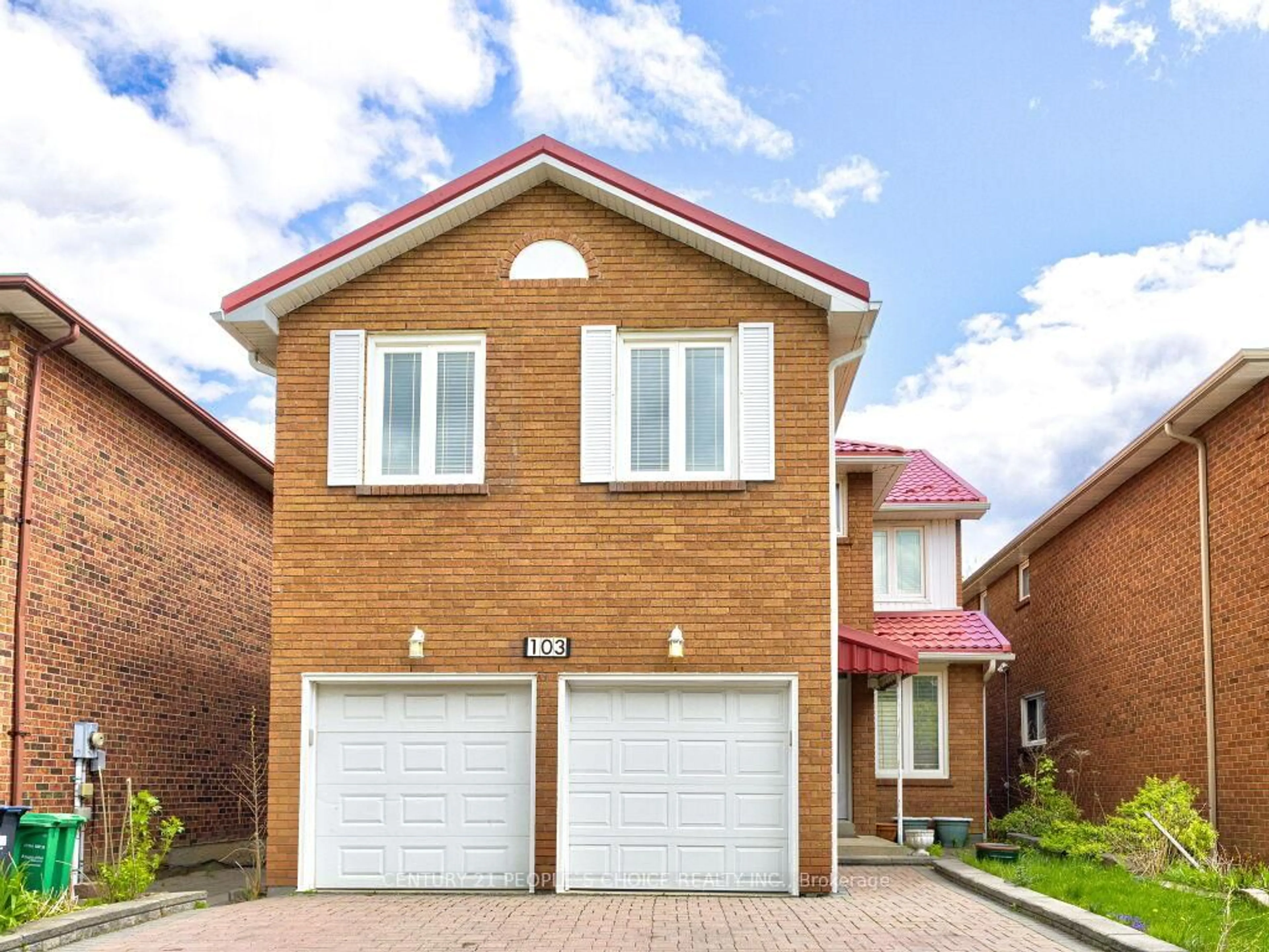 Home with brick exterior material, street for 103 Whitchurch Mews, Mississauga Ontario L5A 4B2