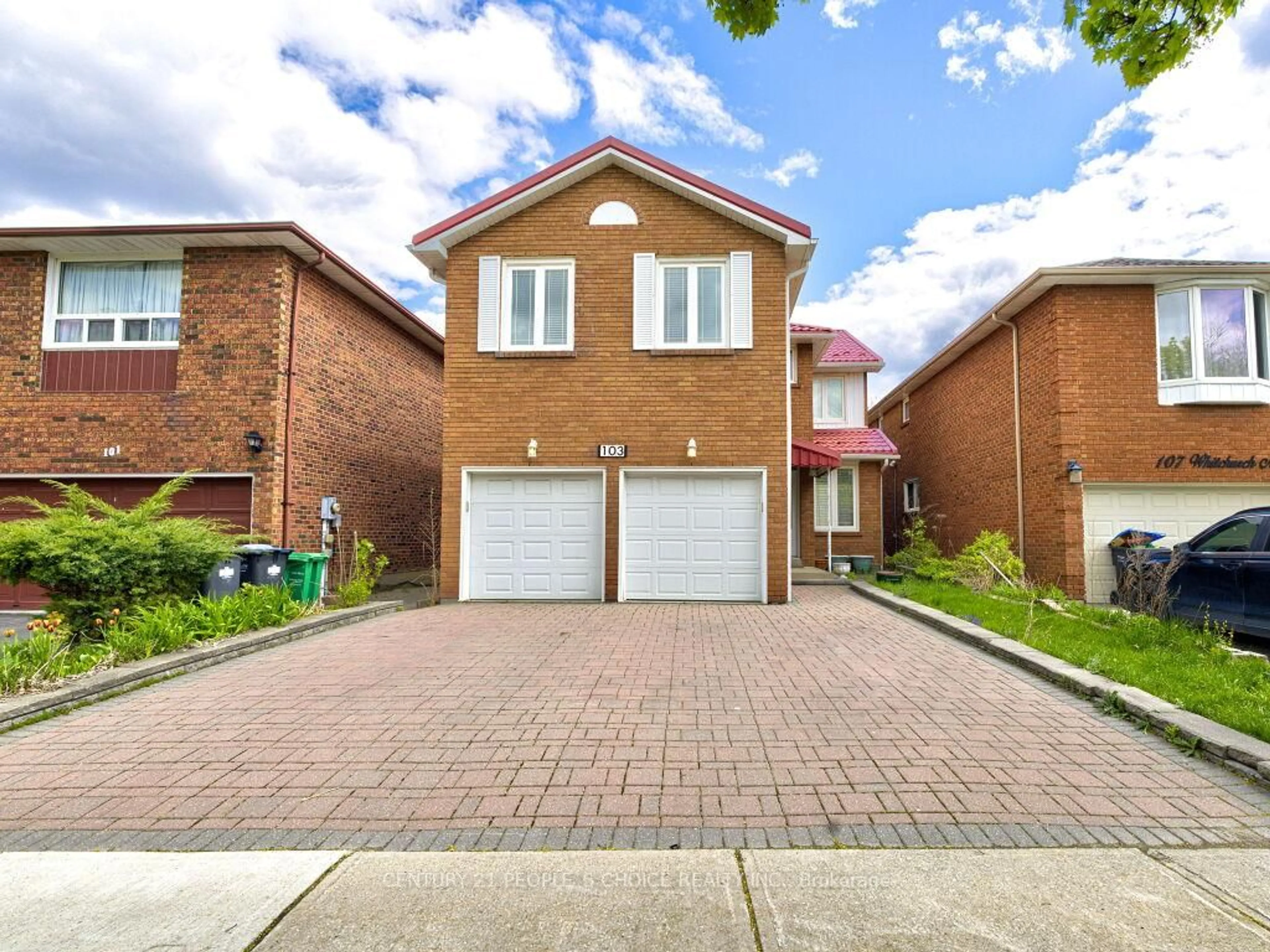 Home with brick exterior material, street for 103 Whitchurch Mews, Mississauga Ontario L5A 4B2