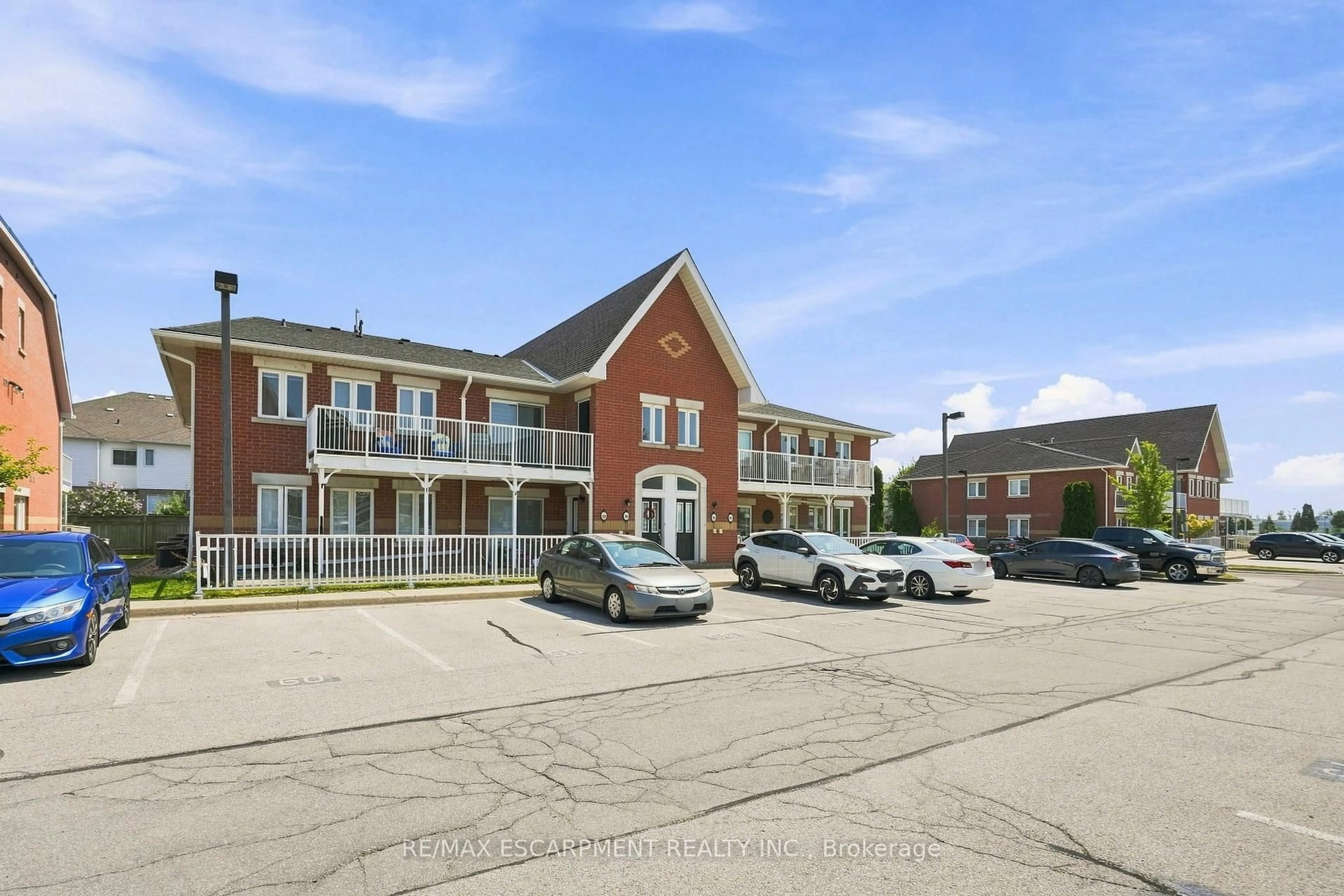 Unknown for 1701 Lampman Ave #204, Burlington Ontario L7L 6R7