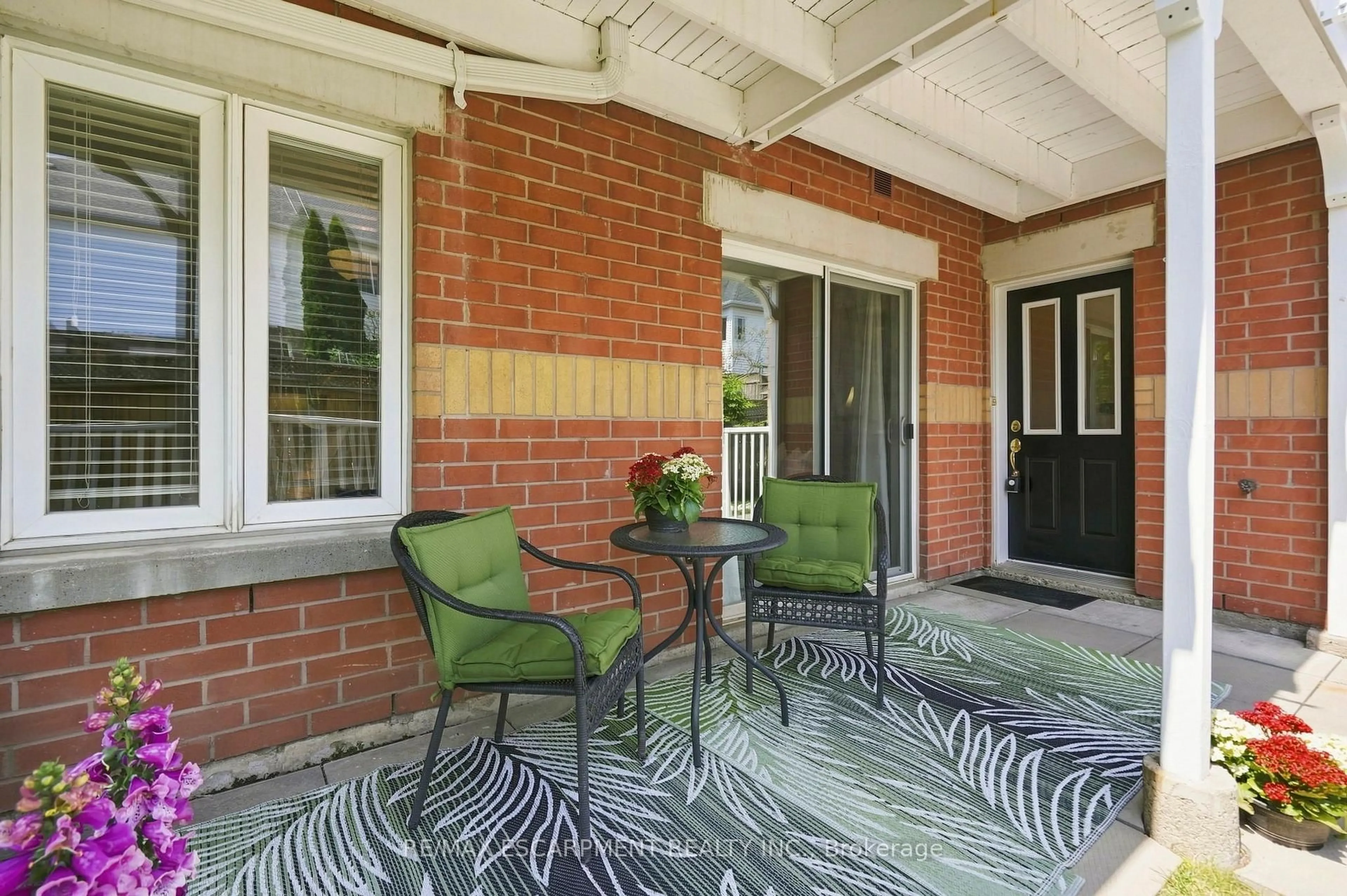 Patio, street for 1701 Lampman Ave #204, Burlington Ontario L7L 6R7
