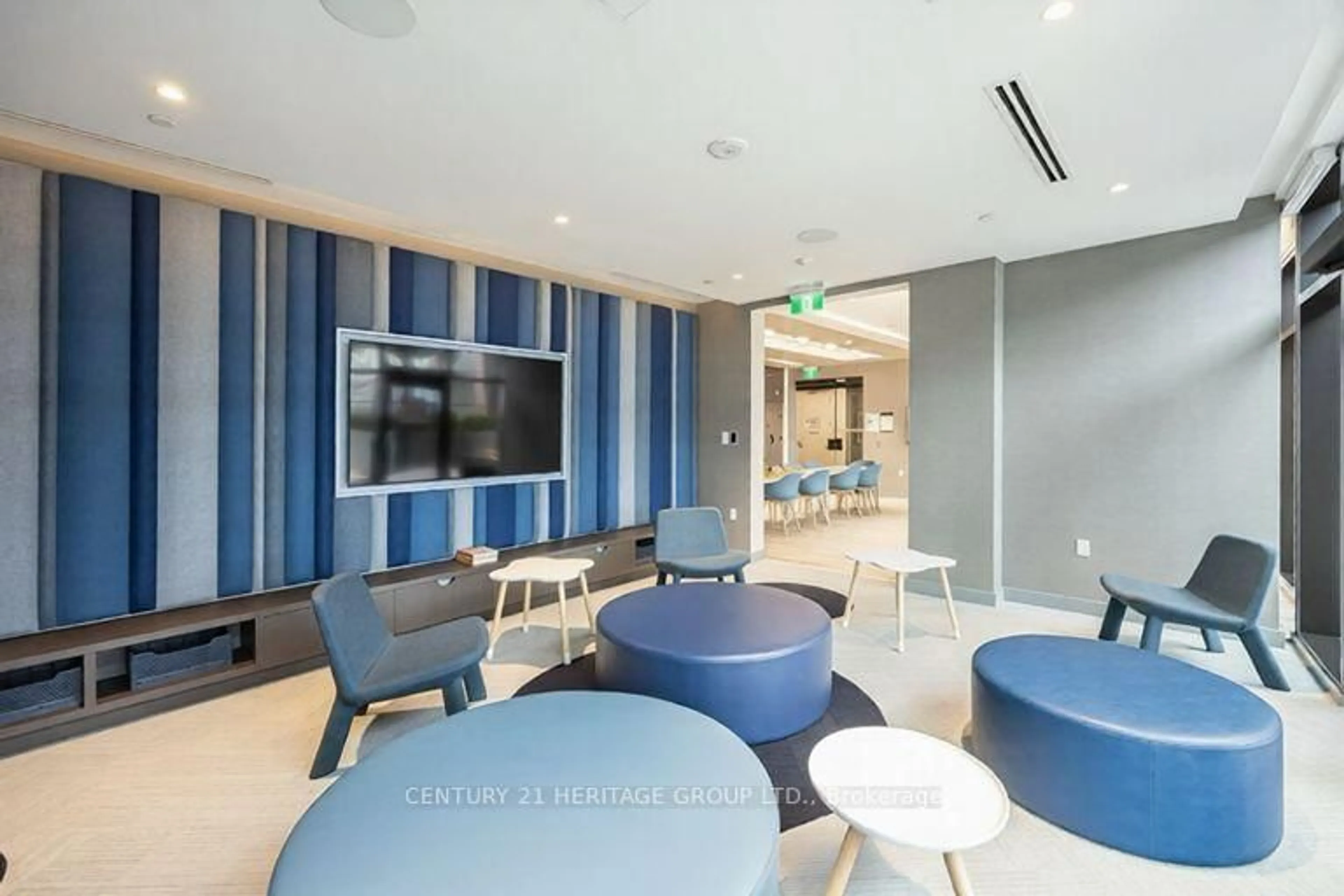 Lobby for 858 Dupont St #PH09, Toronto Ontario M6G 1Z5