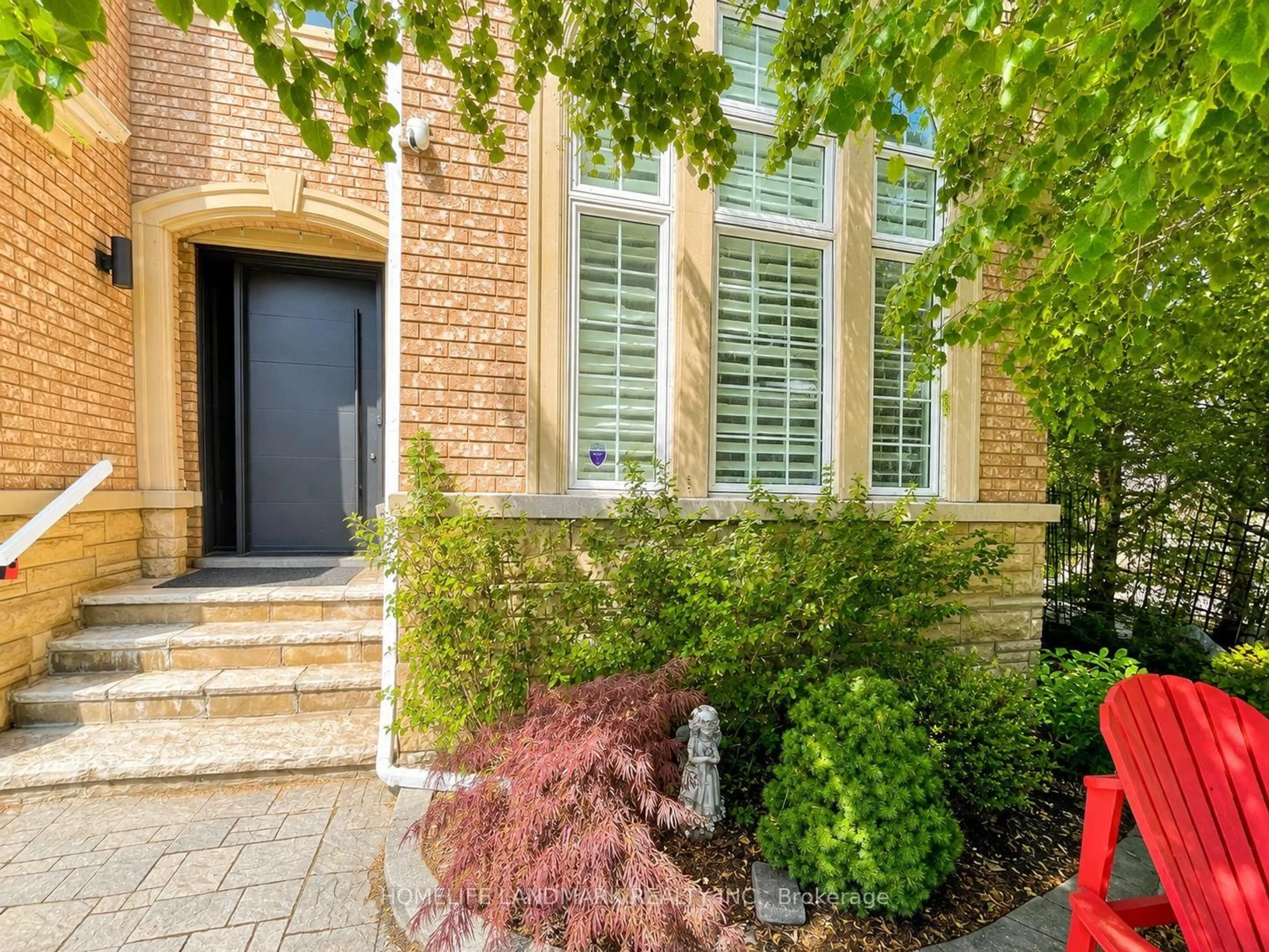 Home with brick exterior material, street for 1516 Pinery Cres, Oakville Ontario L6H 7J9