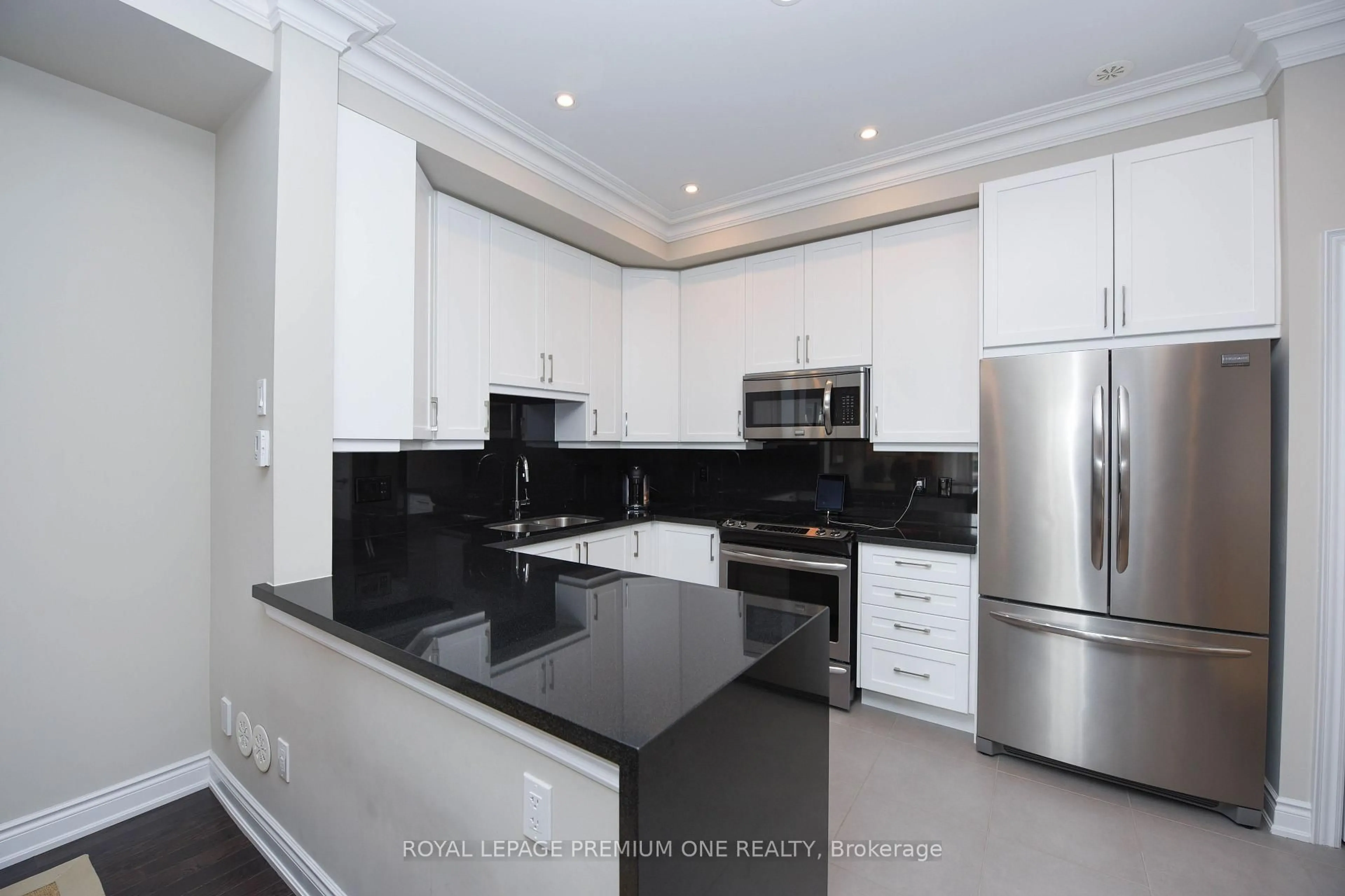 Open concept kitchen, ceramic/tile floor for 6A ACORN Ave, Toronto Ontario M9B 0B7