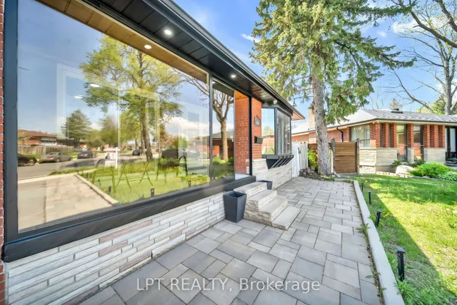 41 Keegan Cres, Toronto 4